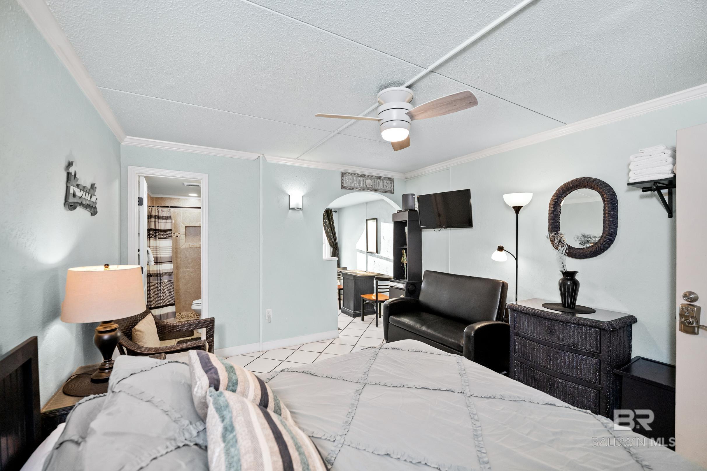 200 E Beach Boulevard UNIT 220, Gulf Shores, AL, 36542