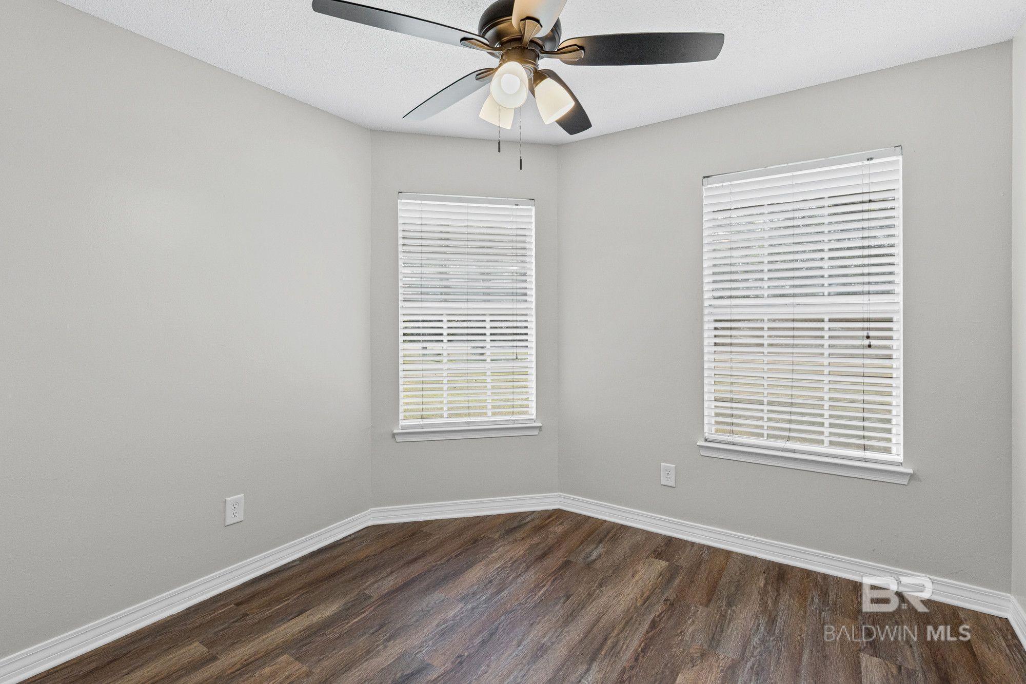 https://zimg.paragon.ice.com/ParagonImages/Property/PG/BCAR/388109/12/0/0/49ec7c2a70817e01498a5419e78c64ae/7/9bf7538e72226e60f3bde0be36ed88e6/388109-67067200-4464-439e-bafe-f4601504904d.JPG