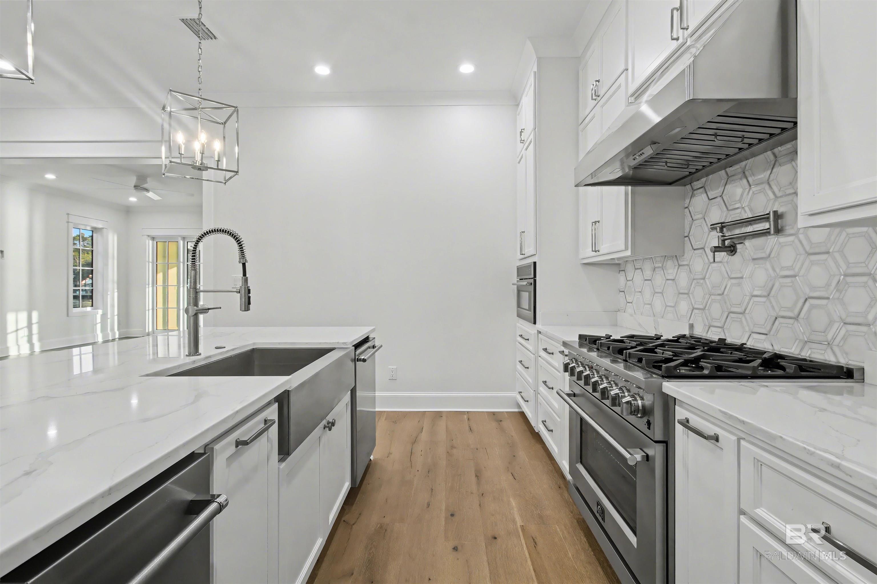 Gulf Shores, AL, 36542