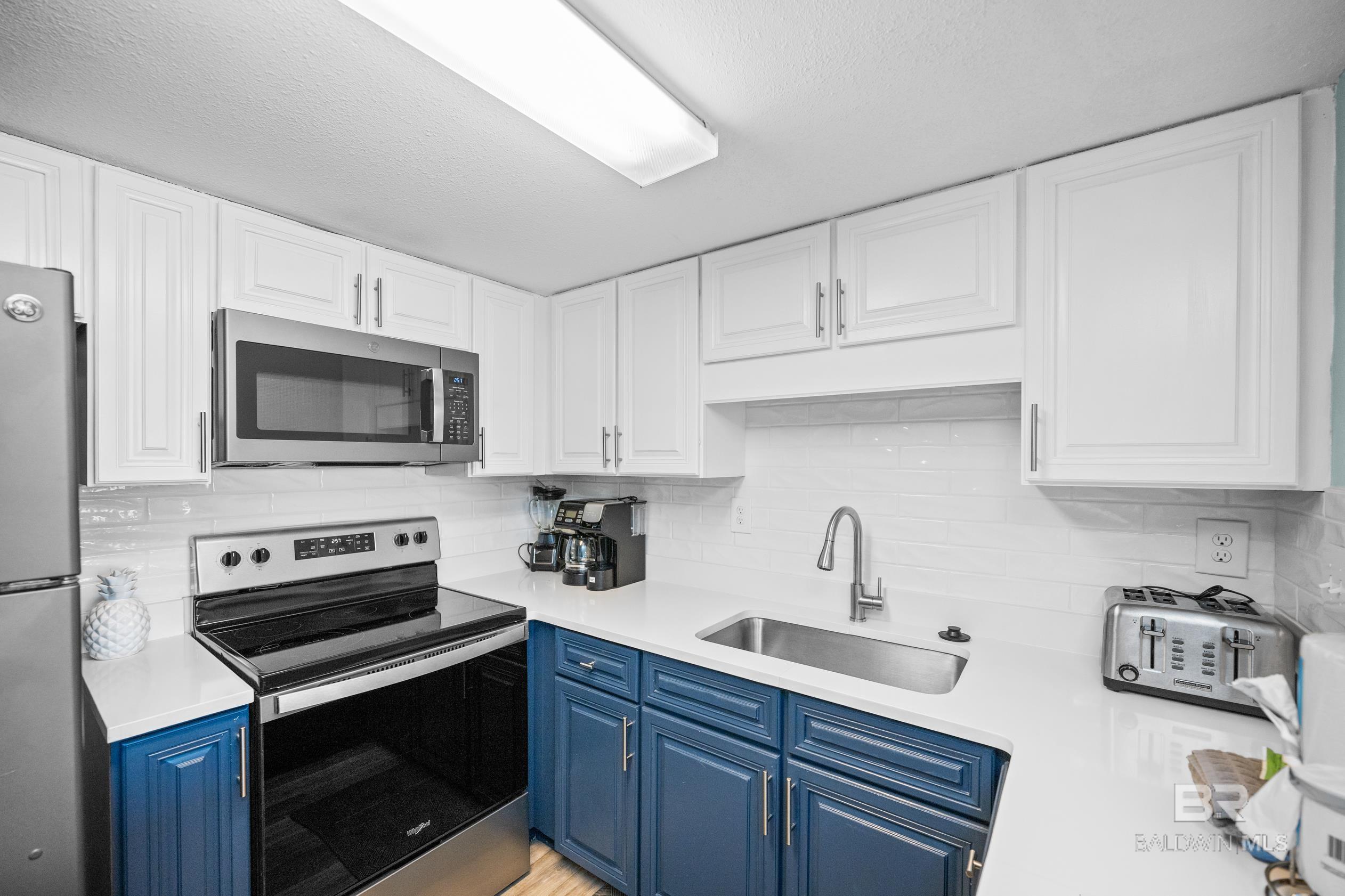 407 W Beach Boulevard UNIT 872, Gulf Shores, AL, 36542