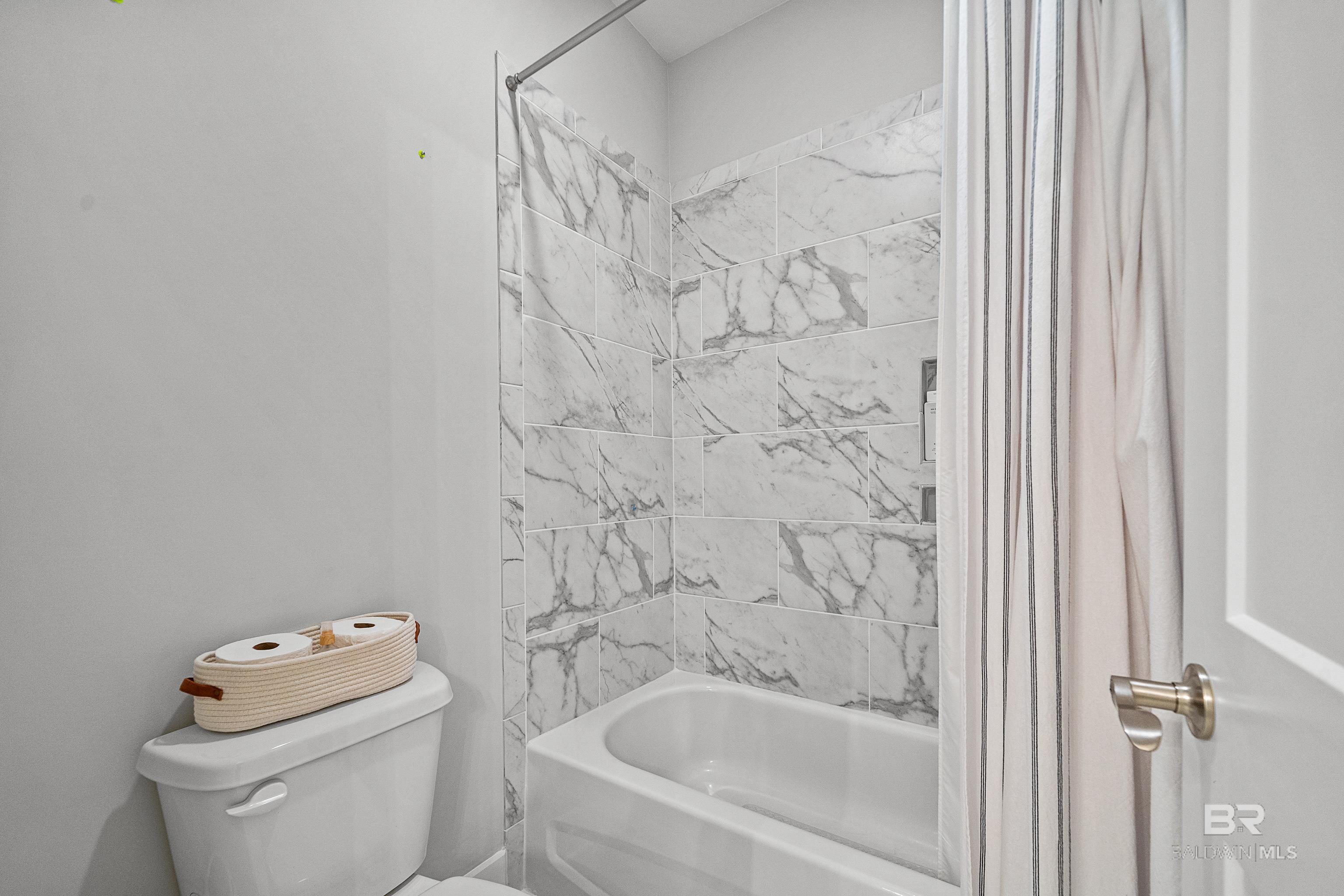 392 Garrison Boulevard, Fairhope, AL, 36532