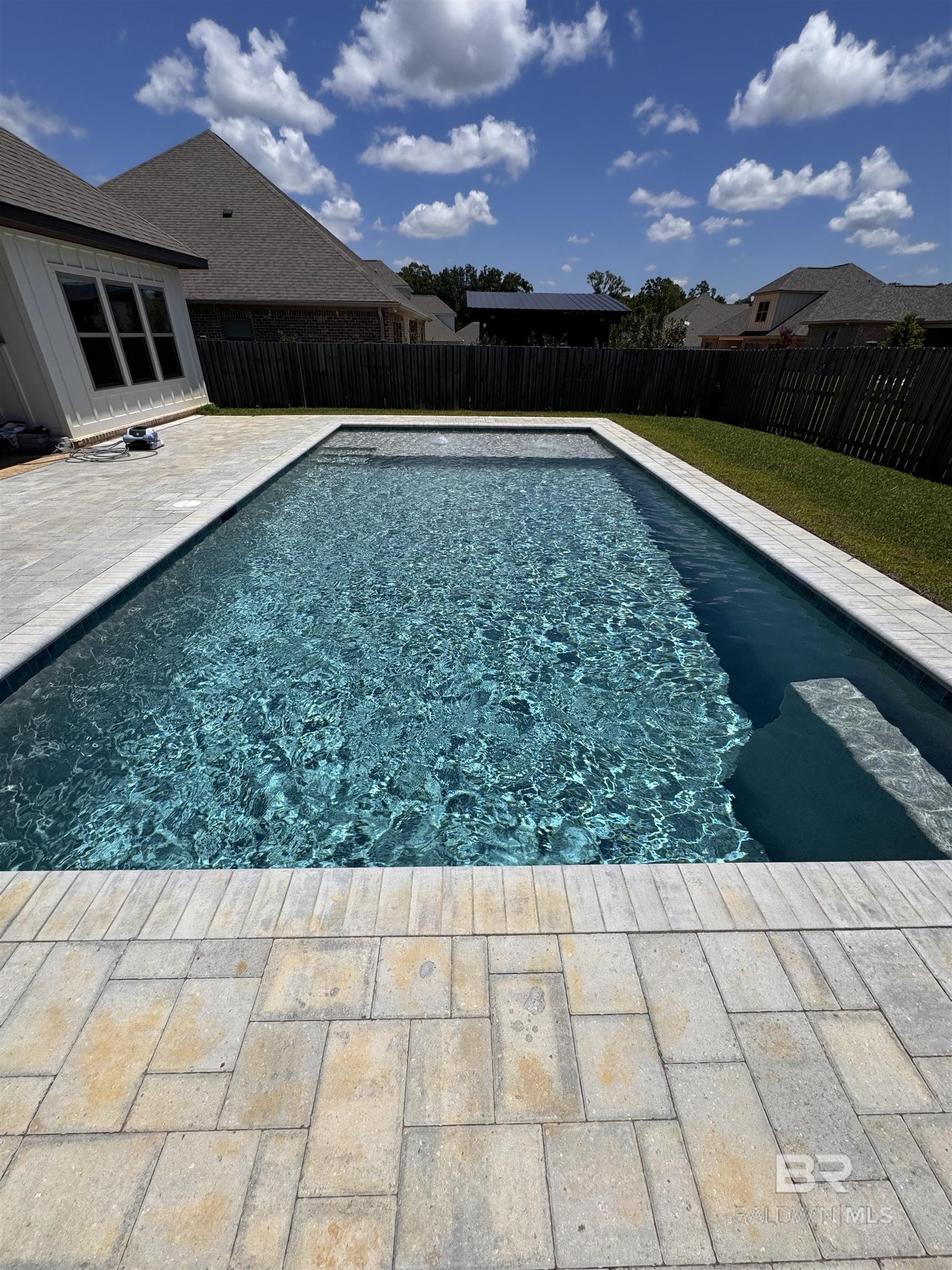 https://zimg.paragon.ice.com/ParagonImages/Property/PG/BCAR/388276/41/0/0/dd5ba57d772ed91fe51ff7e5c7266b23/7/5592f5429edc035e29b926e9c047a06b/388276-17d7caeb-da2a-43c9-a5c0-fa782b1479cc.JPG