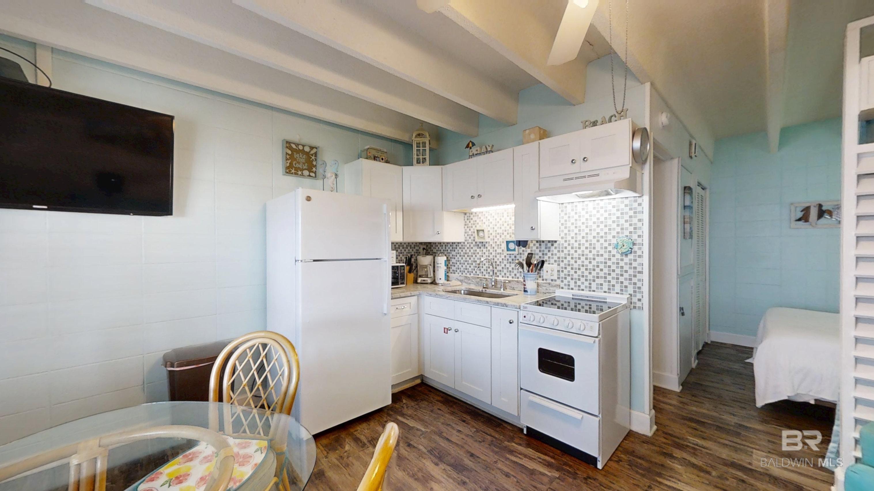 1027 W Beach Boulevard UNIT 101, Gulf Shores, AL, 36542