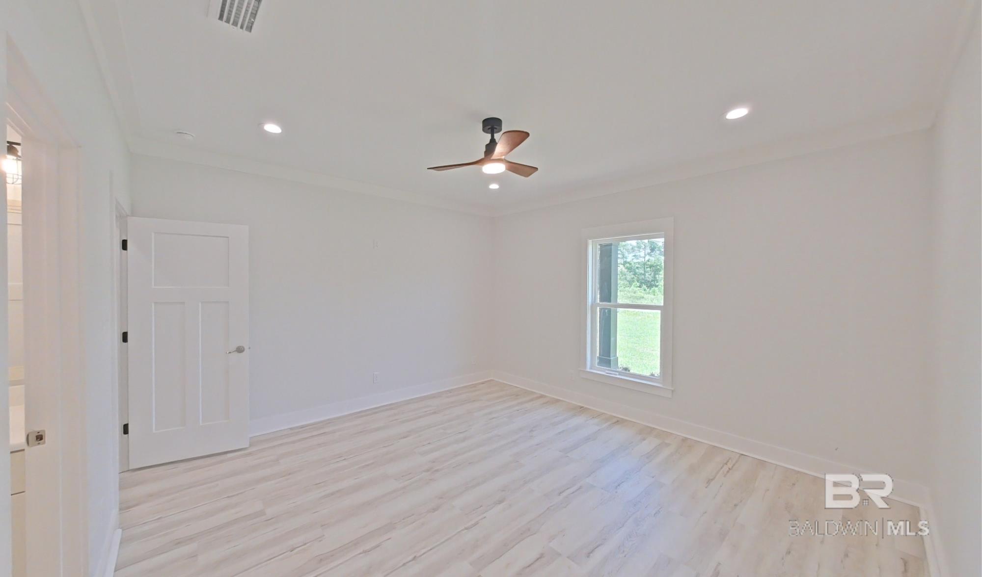 https://zimg.paragon.ice.com/ParagonImages/Property/PG/BCAR/388901/15/0/0/e787aeb37b25b5e9a269f0acb02ac31b/7/53e5ebe3817e0c7ac9c1f79363640446/388901-f3aafa21-8016-4bae-b02e-3f2837f6ed50.JPG