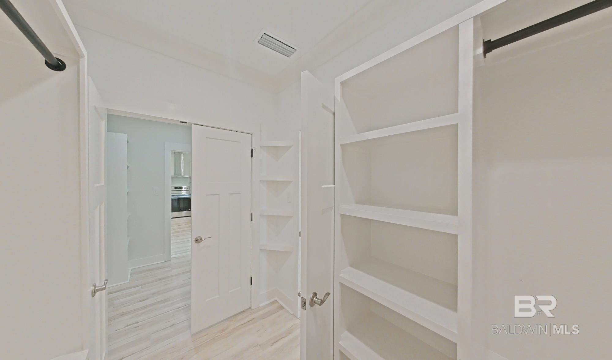 https://zimg.paragon.ice.com/ParagonImages/Property/PG/BCAR/388901/18/0/0/e150a18da2b1263ef11a77ef1507d9cf/7/53e5ebe3817e0c7ac9c1f79363640446/388901-a3b8c1a7-a11d-4e20-ad05-3e1111817b3e.JPG