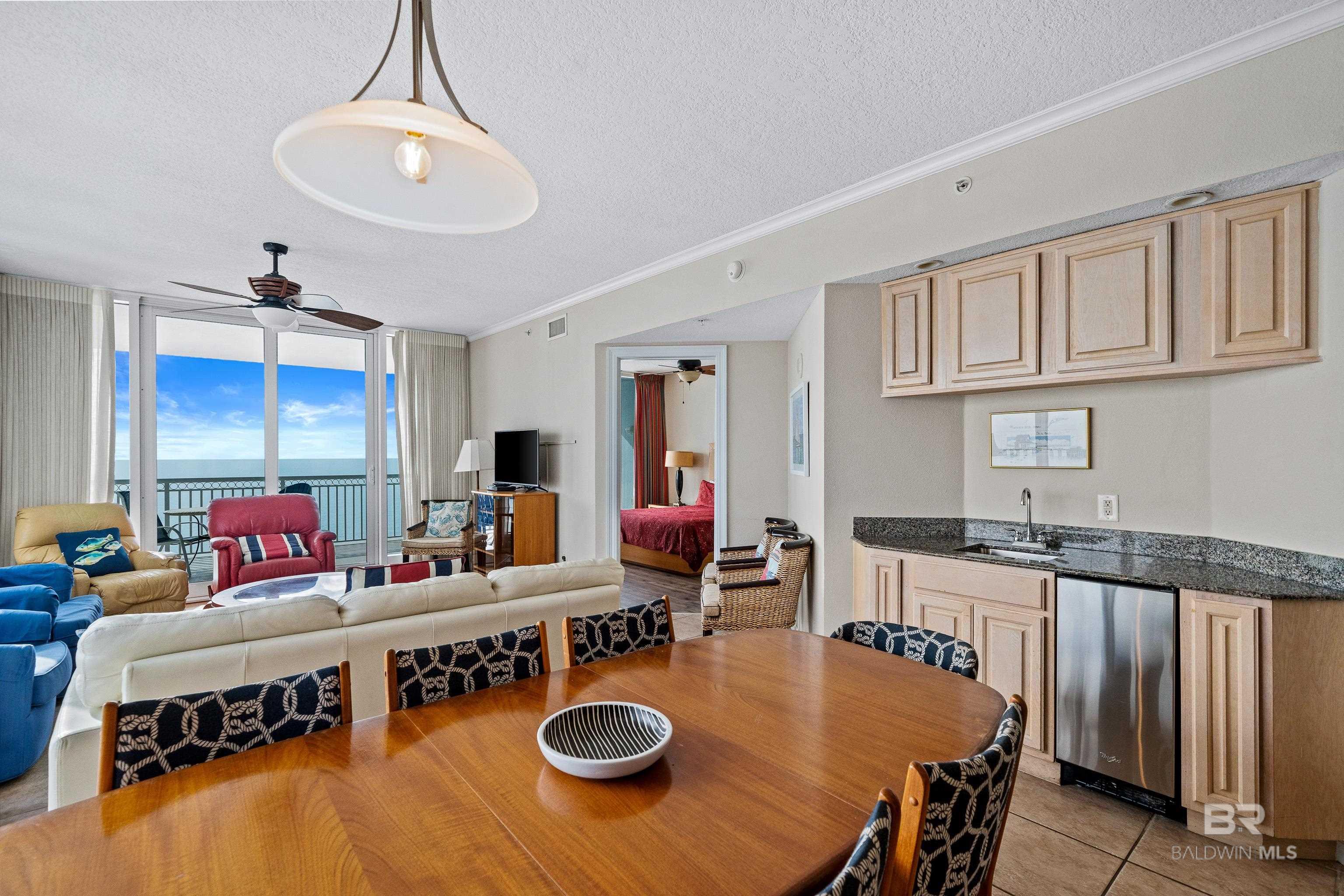 https://zimg.paragon.ice.com/ParagonImages/Property/PG/BCAR/388944/7/0/0/0a7e569d0c17a20339cff8fd951bb98f/7/b1f5e6be26a01ceefd5c37843b1f8d87/388944-12065675-586f-4360-b320-2e79b1a6bdb7.JPG