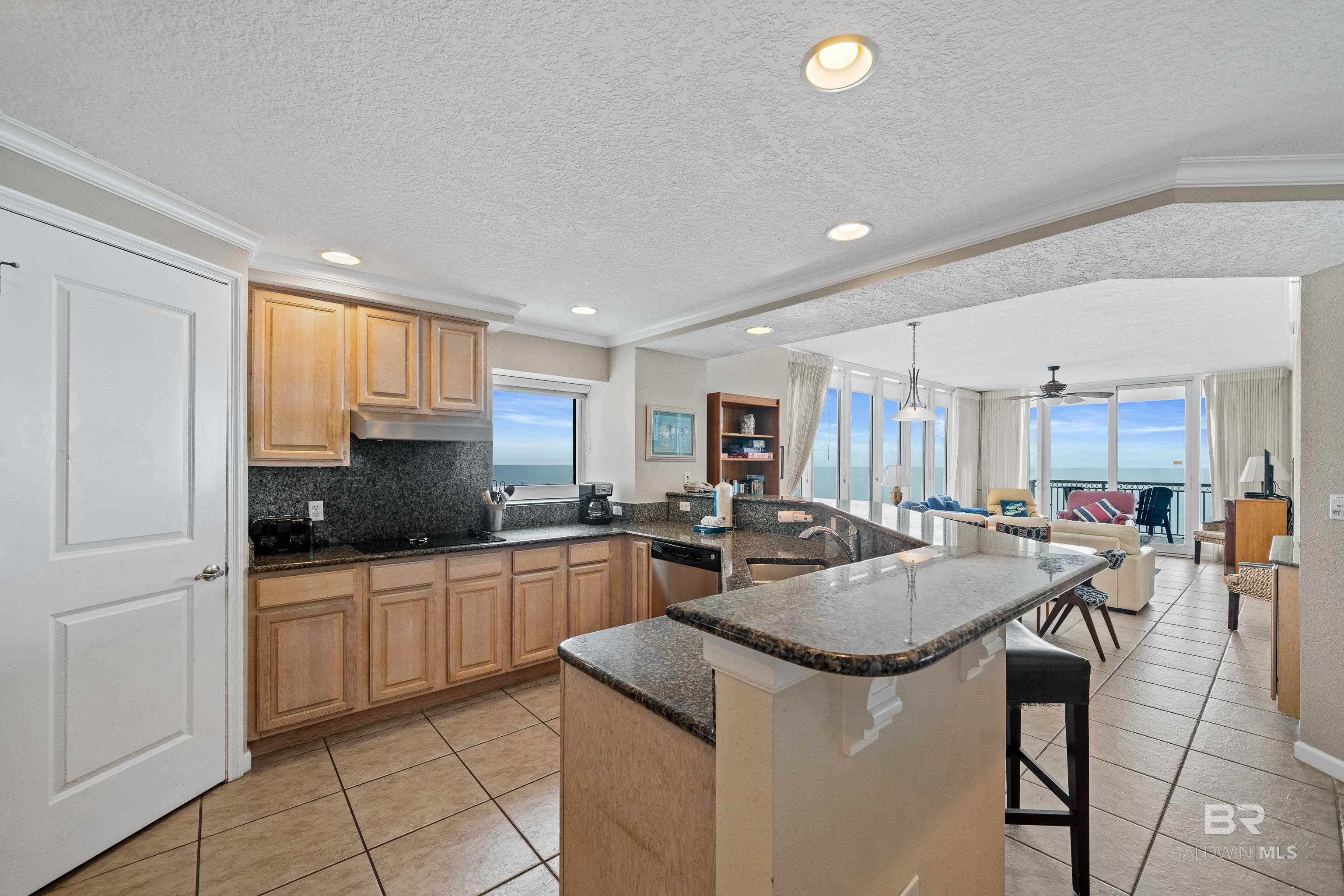 https://zimg.paragon.ice.com/ParagonImages/Property/PG/BCAR/388944/9/0/0/4aa4dd83fe3893d1f288f5ff672d0a0a/7/b1f5e6be26a01ceefd5c37843b1f8d87/388944-5fa426a8-0185-4ca5-ae19-dffc4b24d88a.JPG