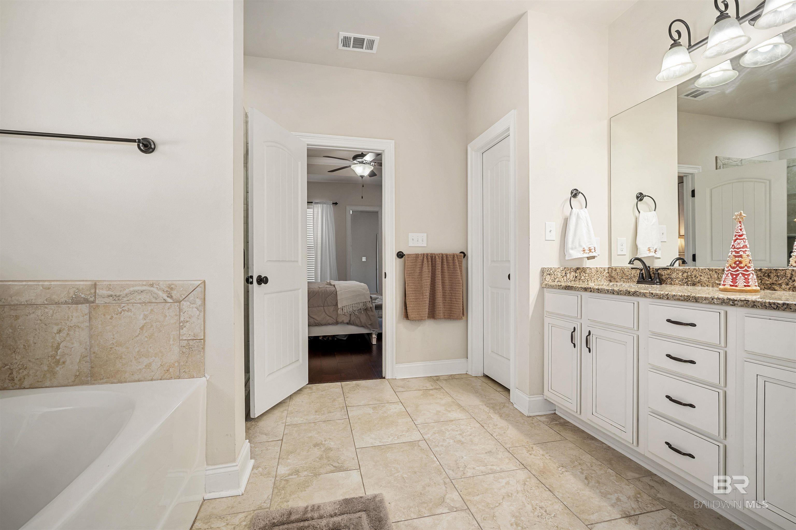 Spanish Fort, AL, 36527