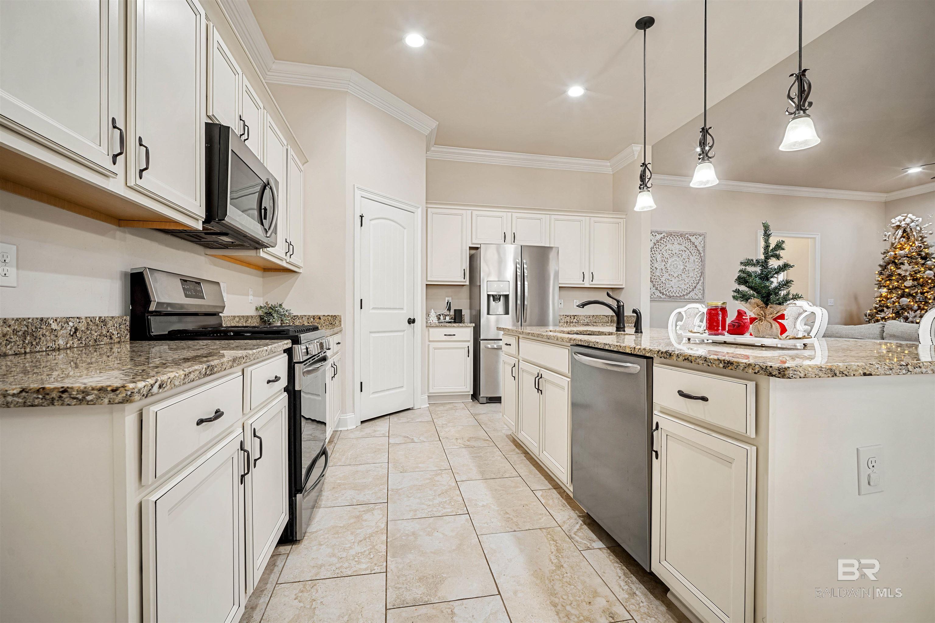 Spanish Fort, AL, 36527