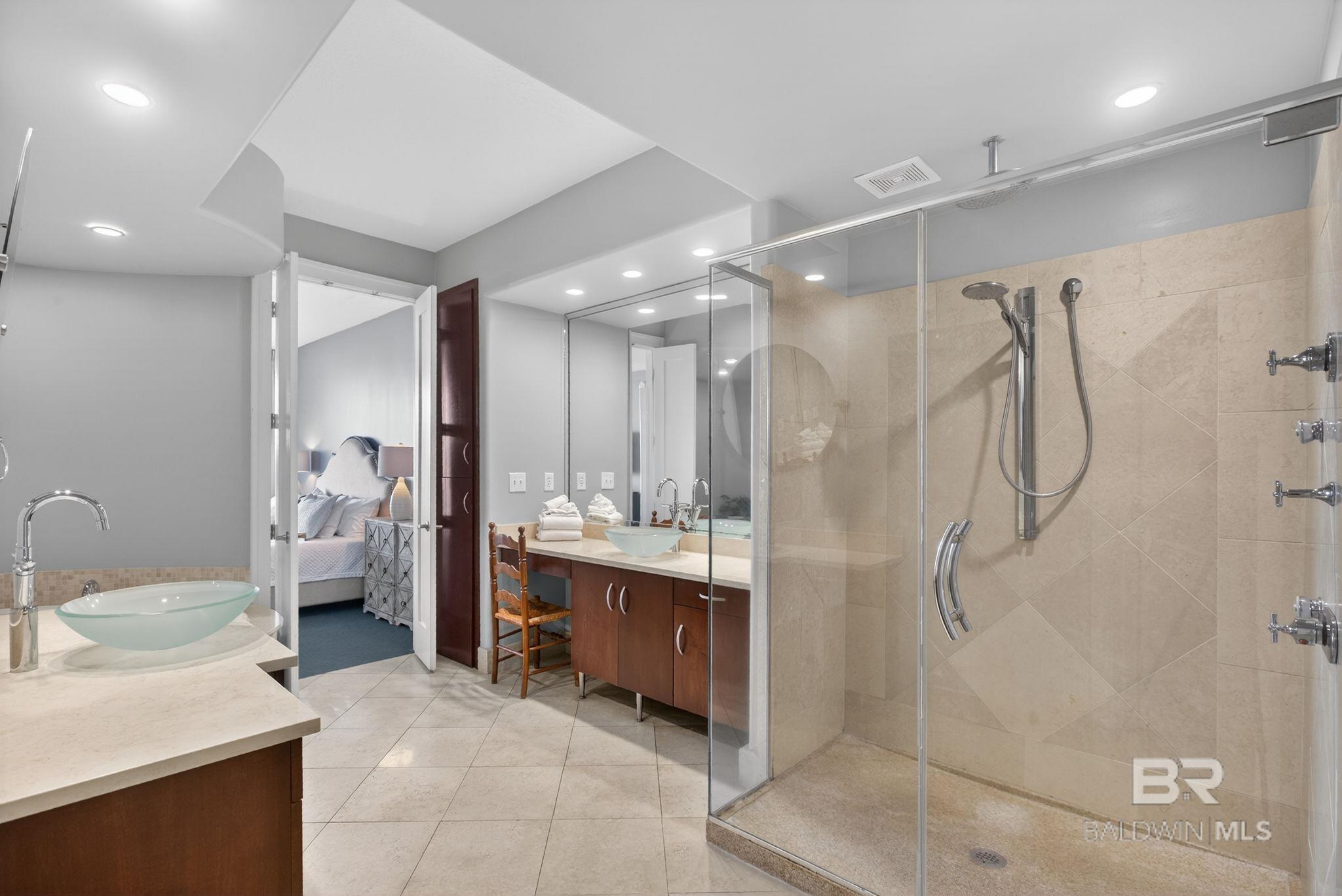  UNIT 208, Orange Beach, AL, 36561