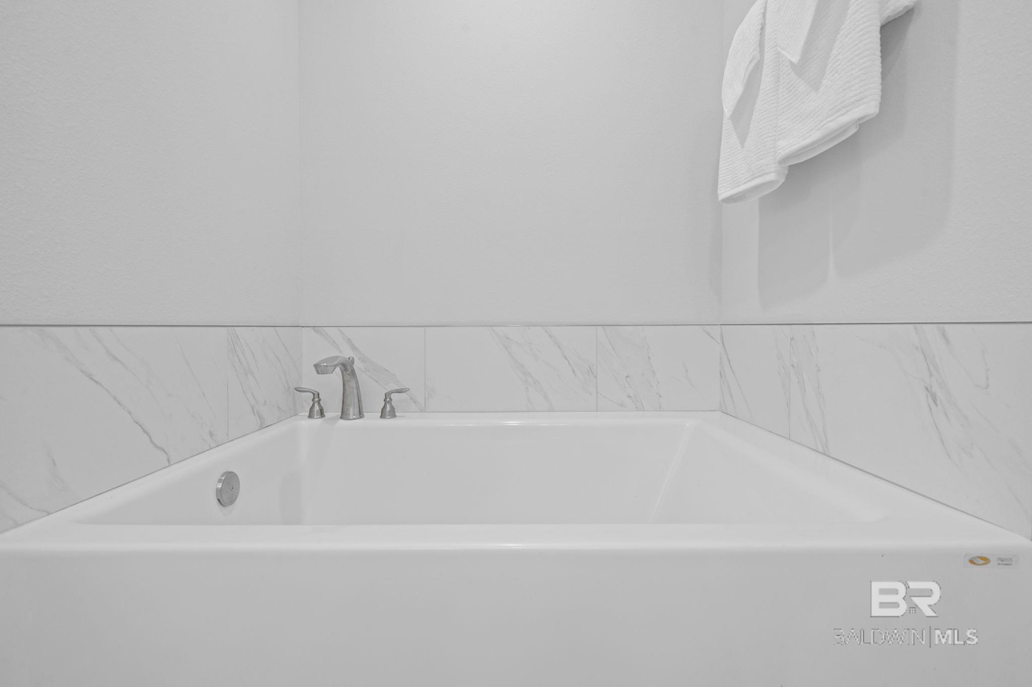 1703 Colony Parke Drive, Gulf Shores, AL, 36542