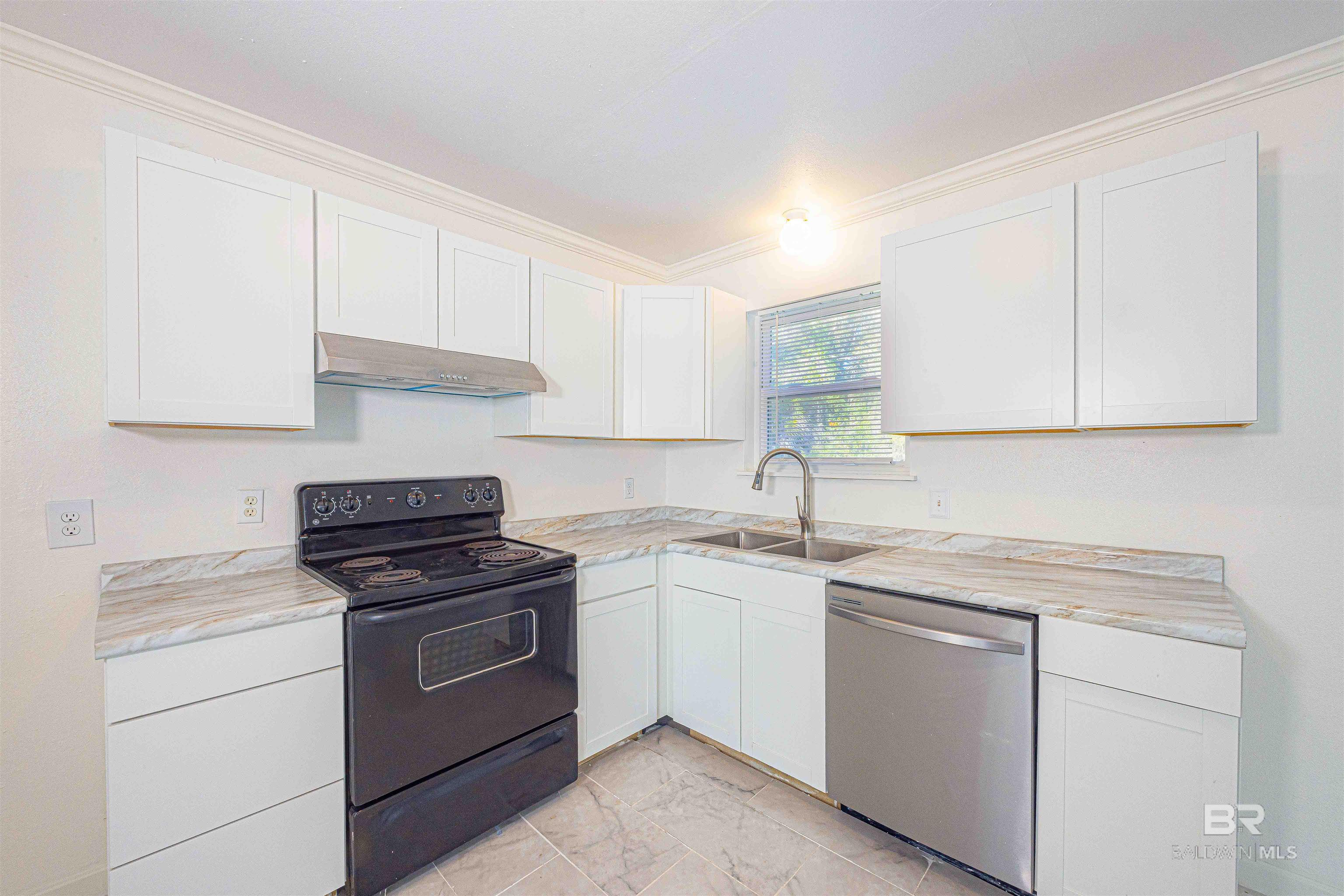 1109 Caroline Avenue, Daphne, AL, 36526