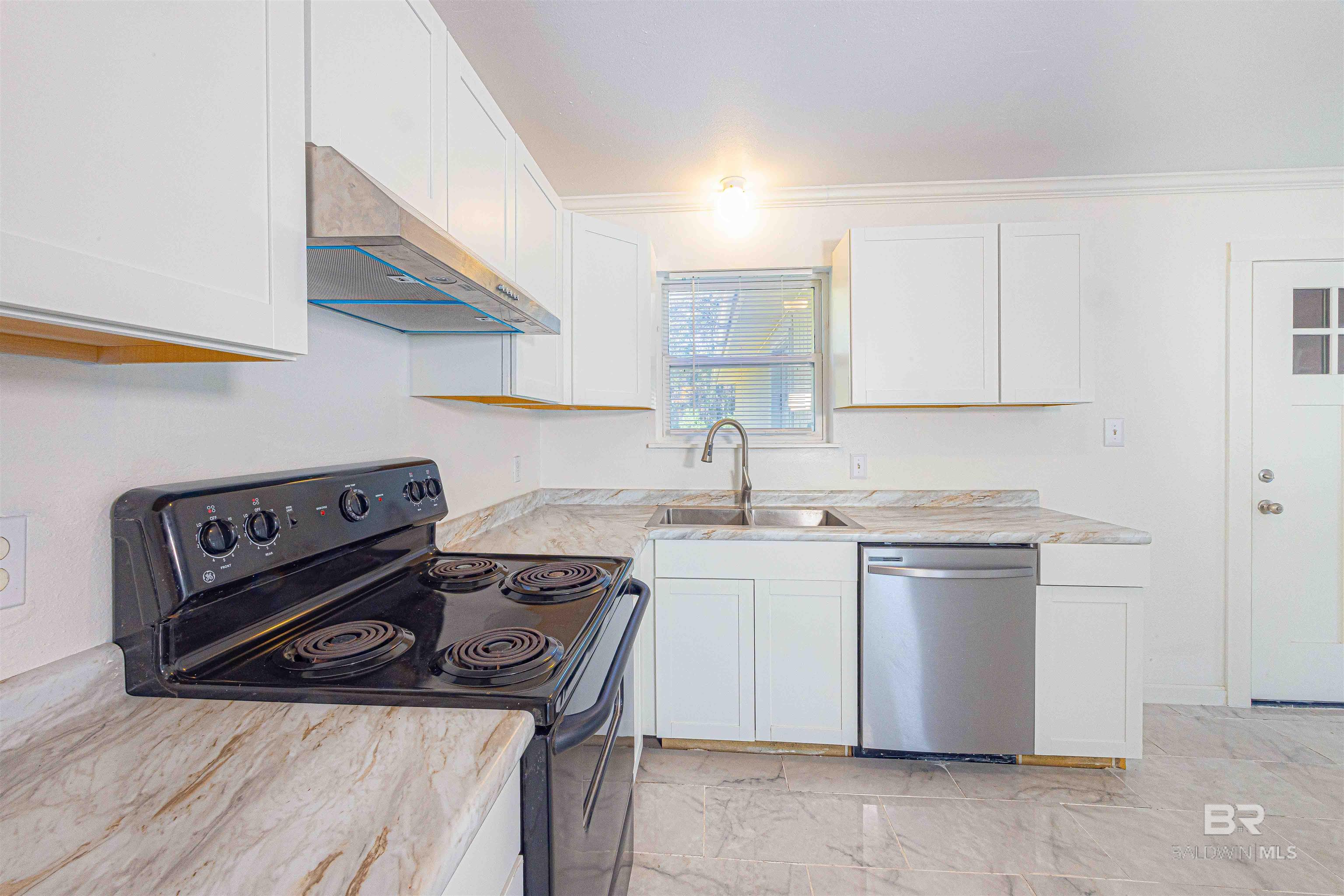 1109 Caroline Avenue, Daphne, AL, 36526