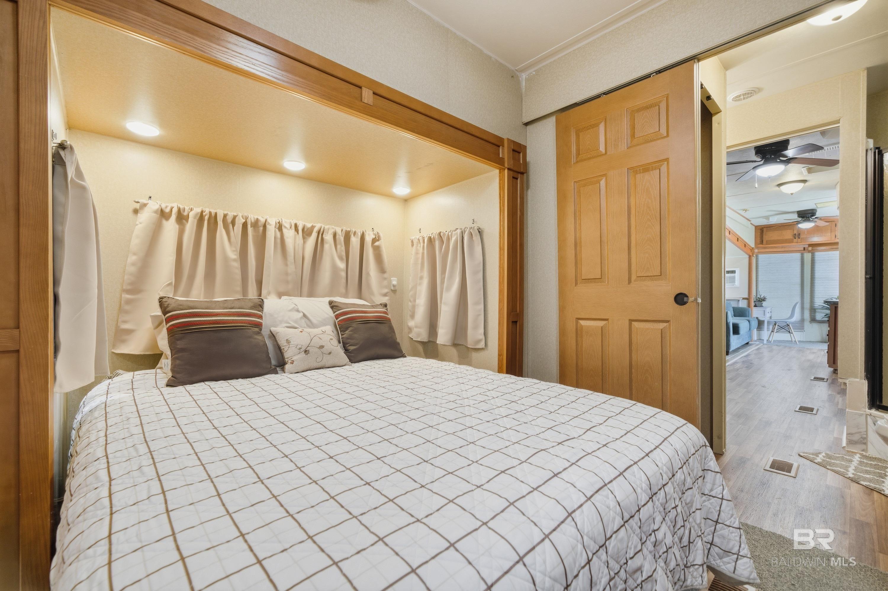 63 Buena Vista Drive, Lillian, AL, 36549