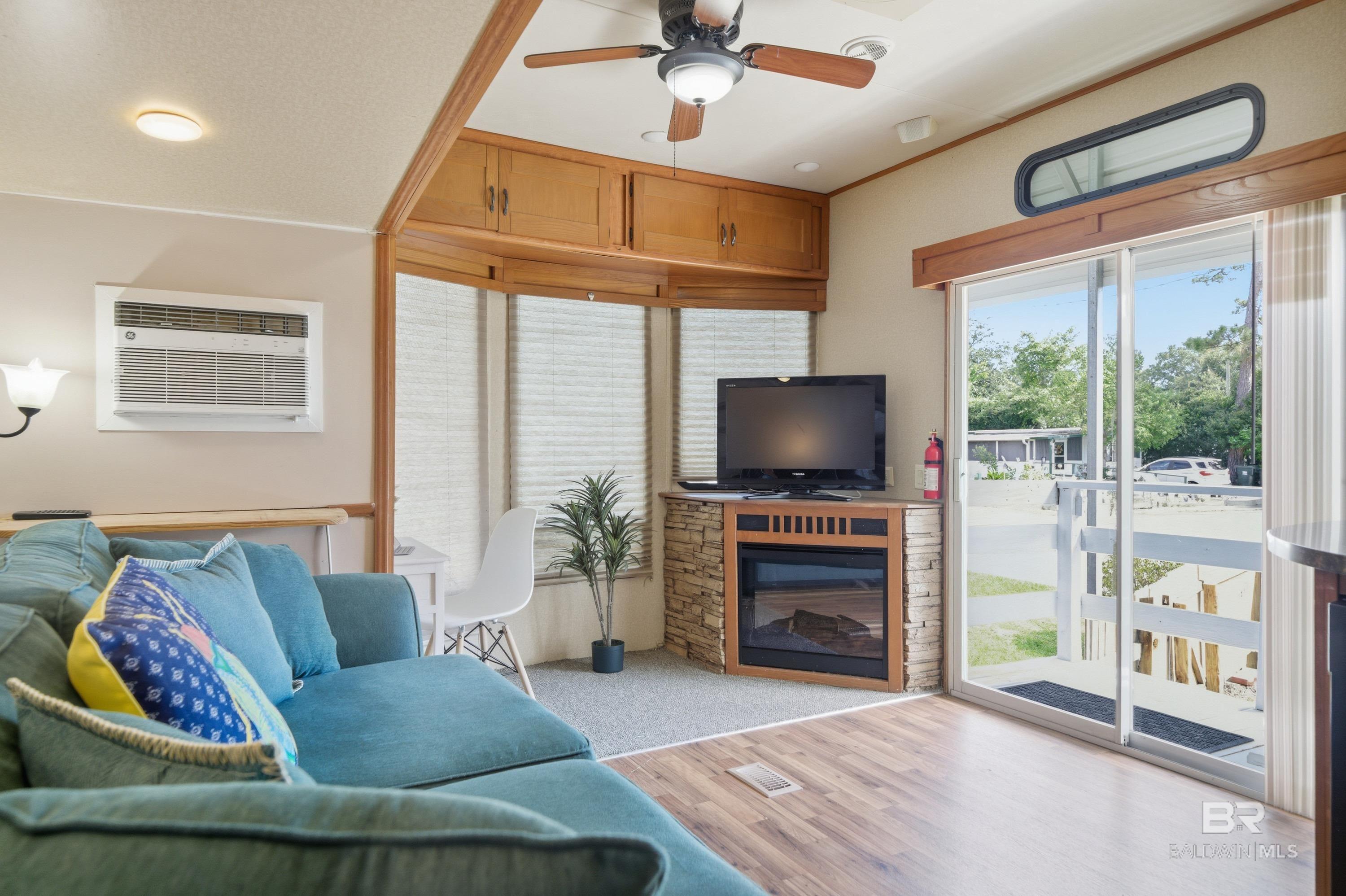 63 Buena Vista Drive, Lillian, AL, 36549