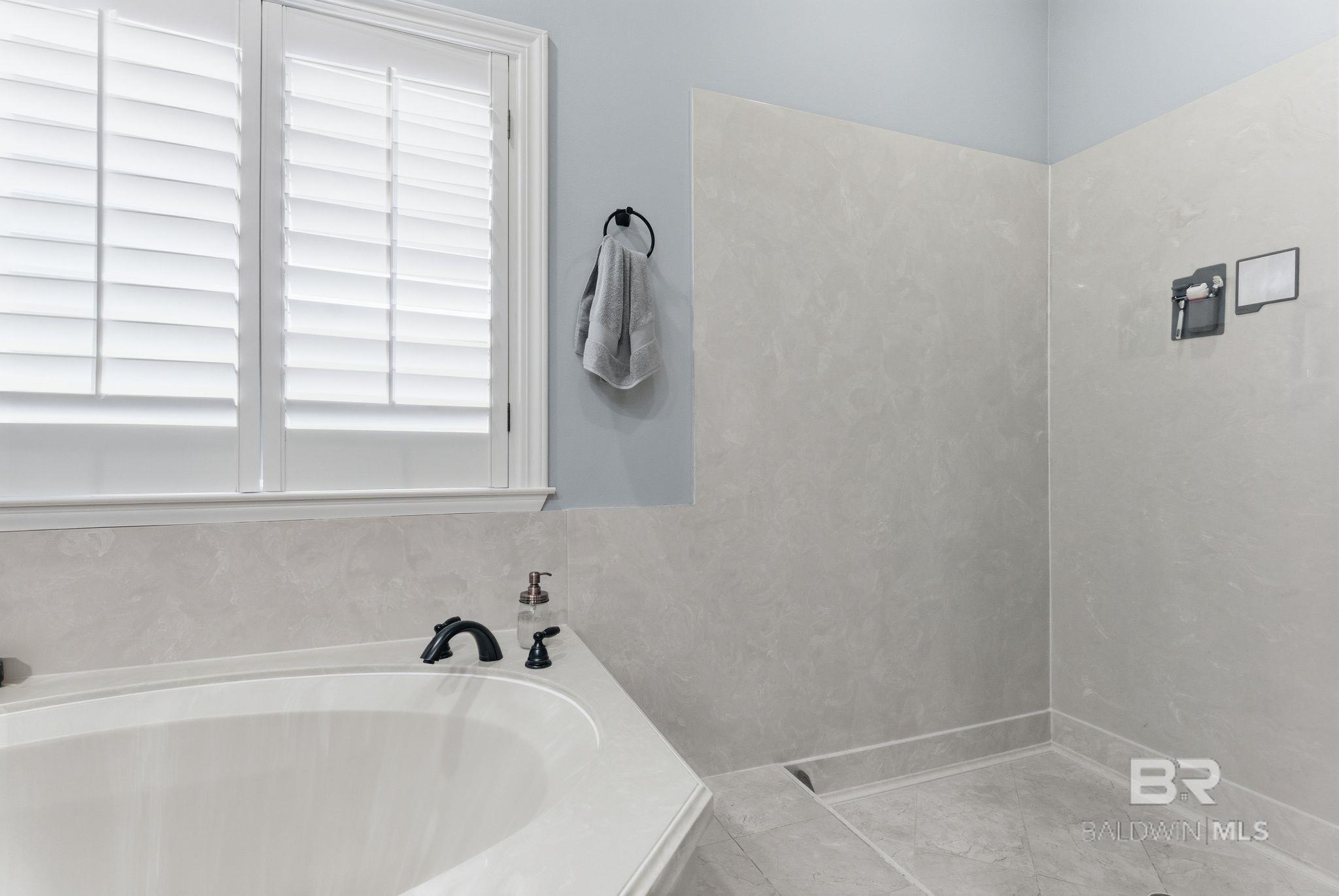 133 McIntosh Bluff Road, Fairhope, AL, 36532