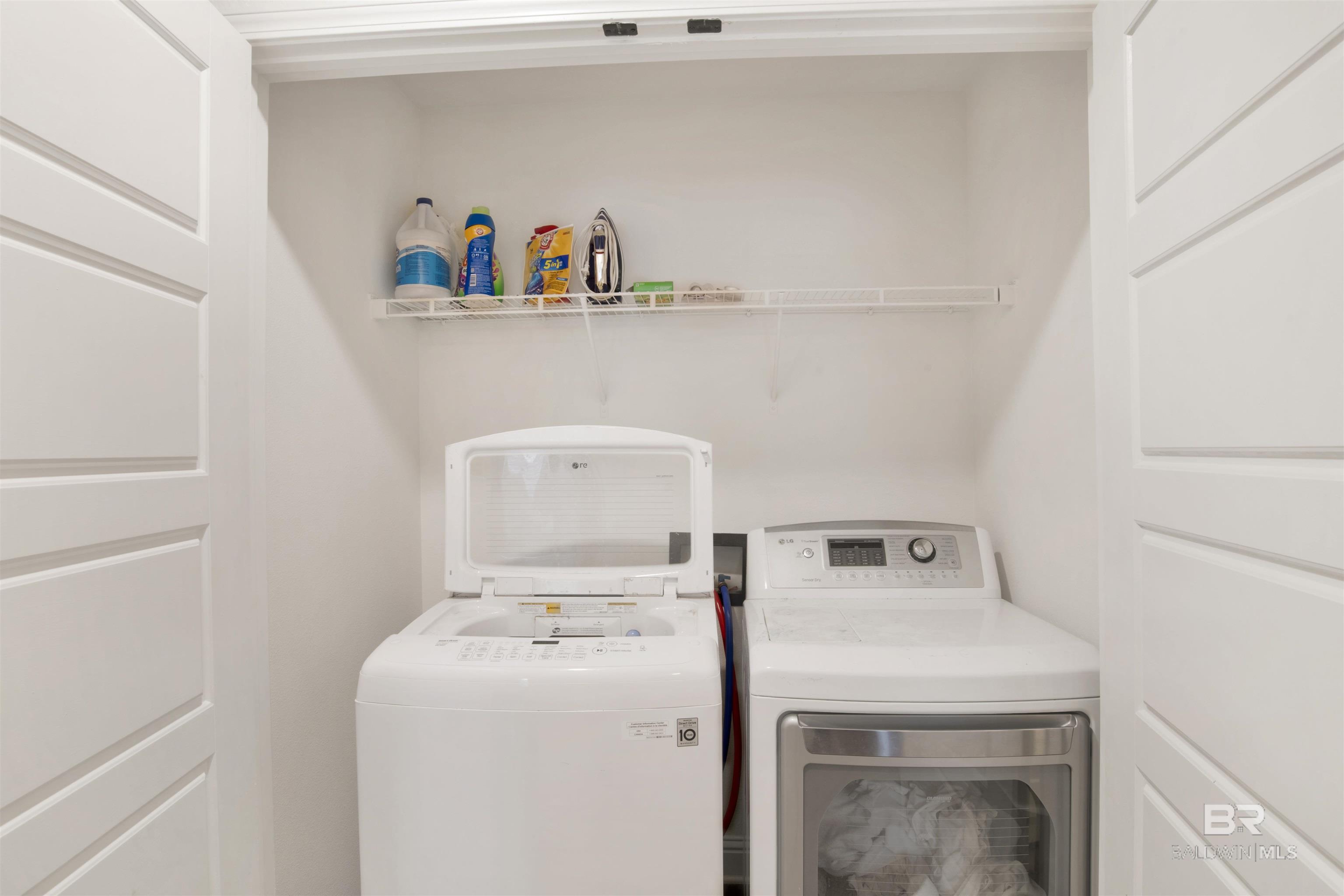 https://zimg.paragon.ice.com/ParagonImages/Property/PG/BCAR/389892/4/0/0/41f6f9d9ae3cdcb0f6832b9c0913647e/7/d686af97a15f44e957b621d8547e94e8/389892-a5837922-52ff-4bcc-96bc-08f1e9ad2abb.JPG