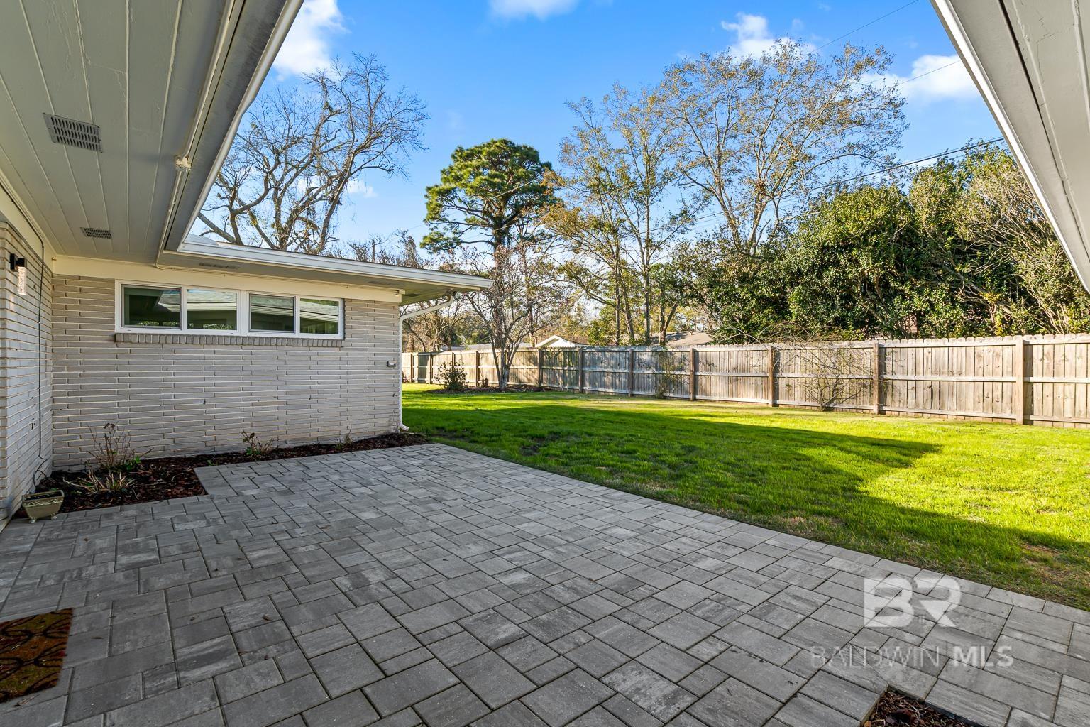 410 W Verbena Avenue, Foley, AL, 36535-1963