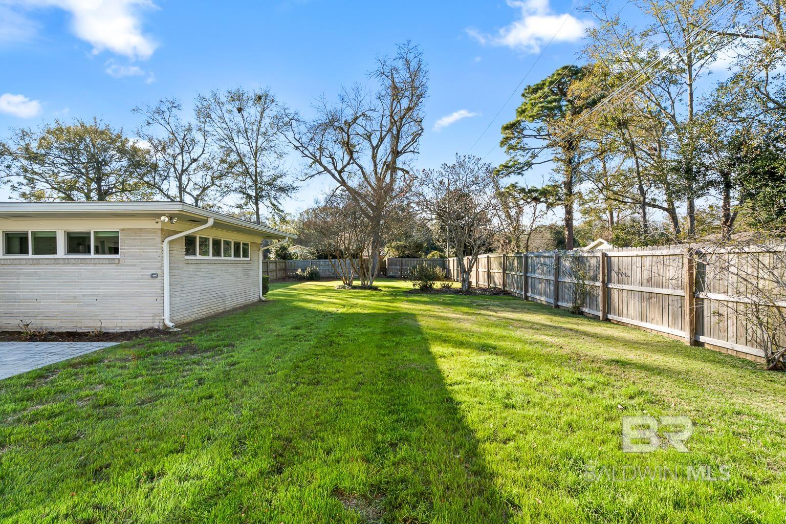 410 W Verbena Avenue, Foley, AL, 36535-1963