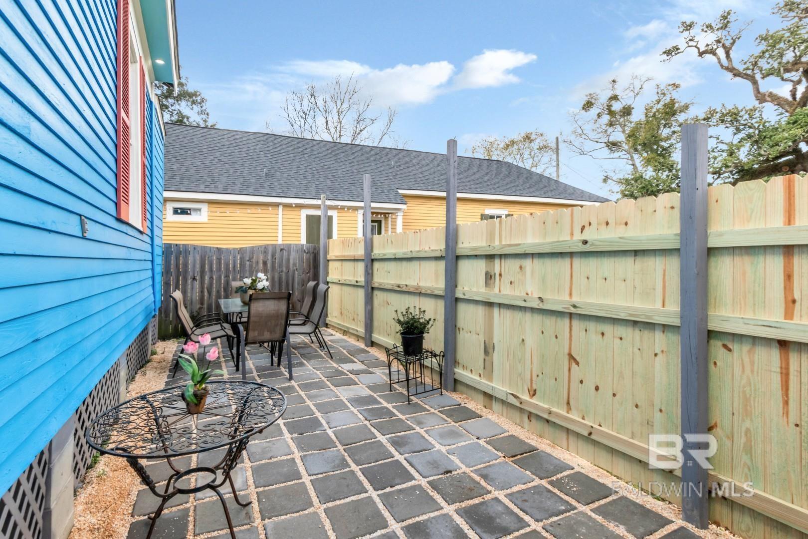https://zimg.paragon.ice.com/ParagonImages/Property/PG/BCAR/389960/13/0/0/8b7654ea08b3fe84d9dd01caf819f87e/7/64866e163b9874348ed5bc908f752e2d/389960-842cfc74-3152-401d-b9f1-cd593c5fc66b.JPG