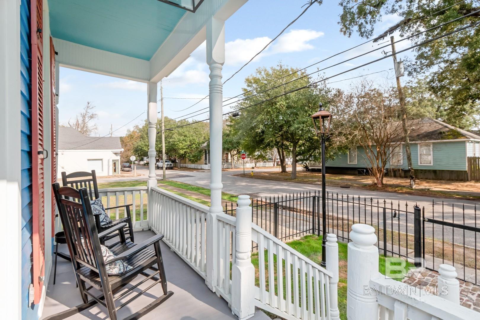 https://zimg.paragon.ice.com/ParagonImages/Property/PG/BCAR/389960/18/0/0/e17b7a8eed76ff6539218202b33c0b29/7/64866e163b9874348ed5bc908f752e2d/389960-89785516-bdd1-4813-b419-6562330f1691.JPG