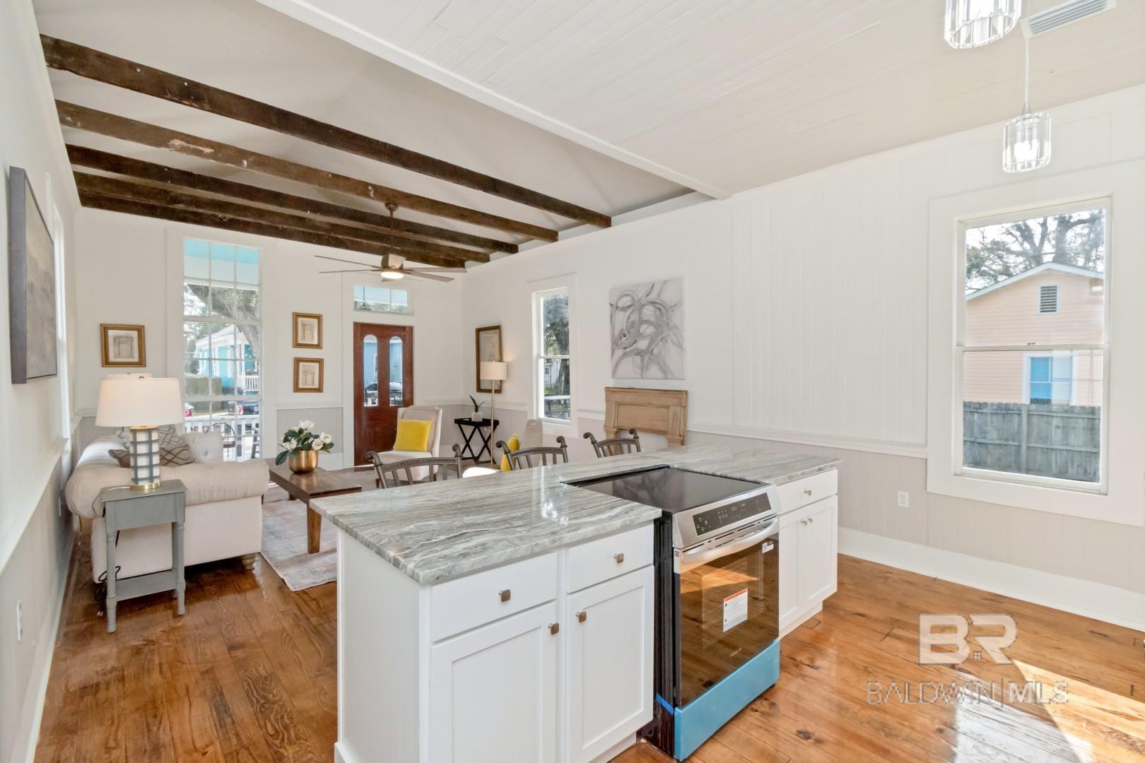 https://zimg.paragon.ice.com/ParagonImages/Property/PG/BCAR/389960/8/0/0/364bac2909da63f52009b69cc259fa43/7/64866e163b9874348ed5bc908f752e2d/389960-32002154-a638-489b-98f9-58cb5cb5d20c.JPG