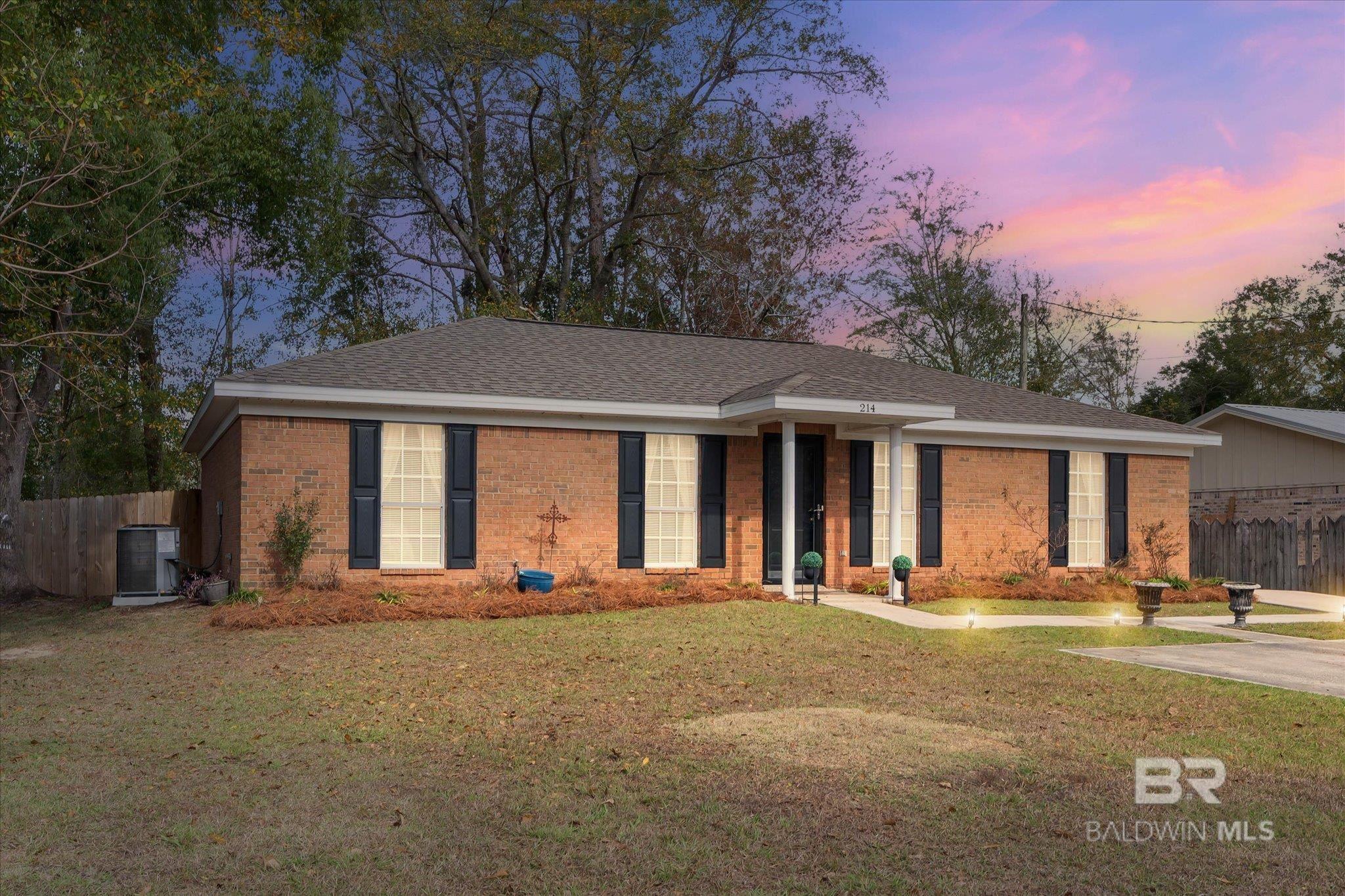214 W Sycamore Avenue, Foley, AL, 36535