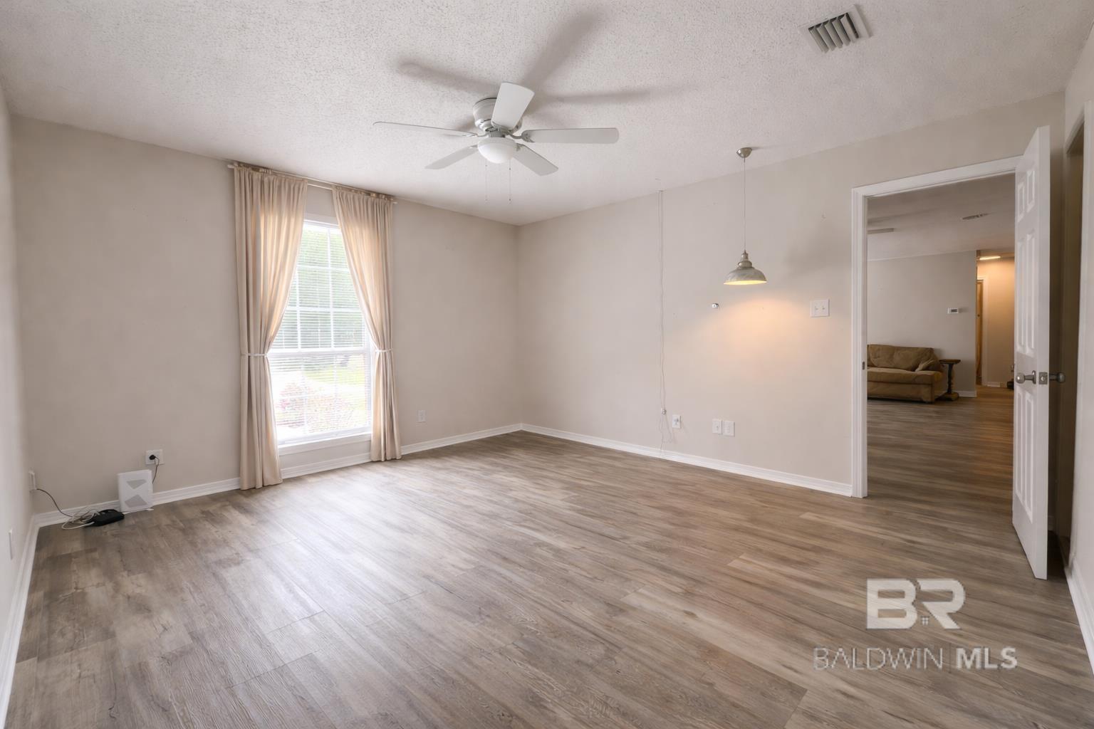 214 W Sycamore Avenue, Foley, AL, 36535