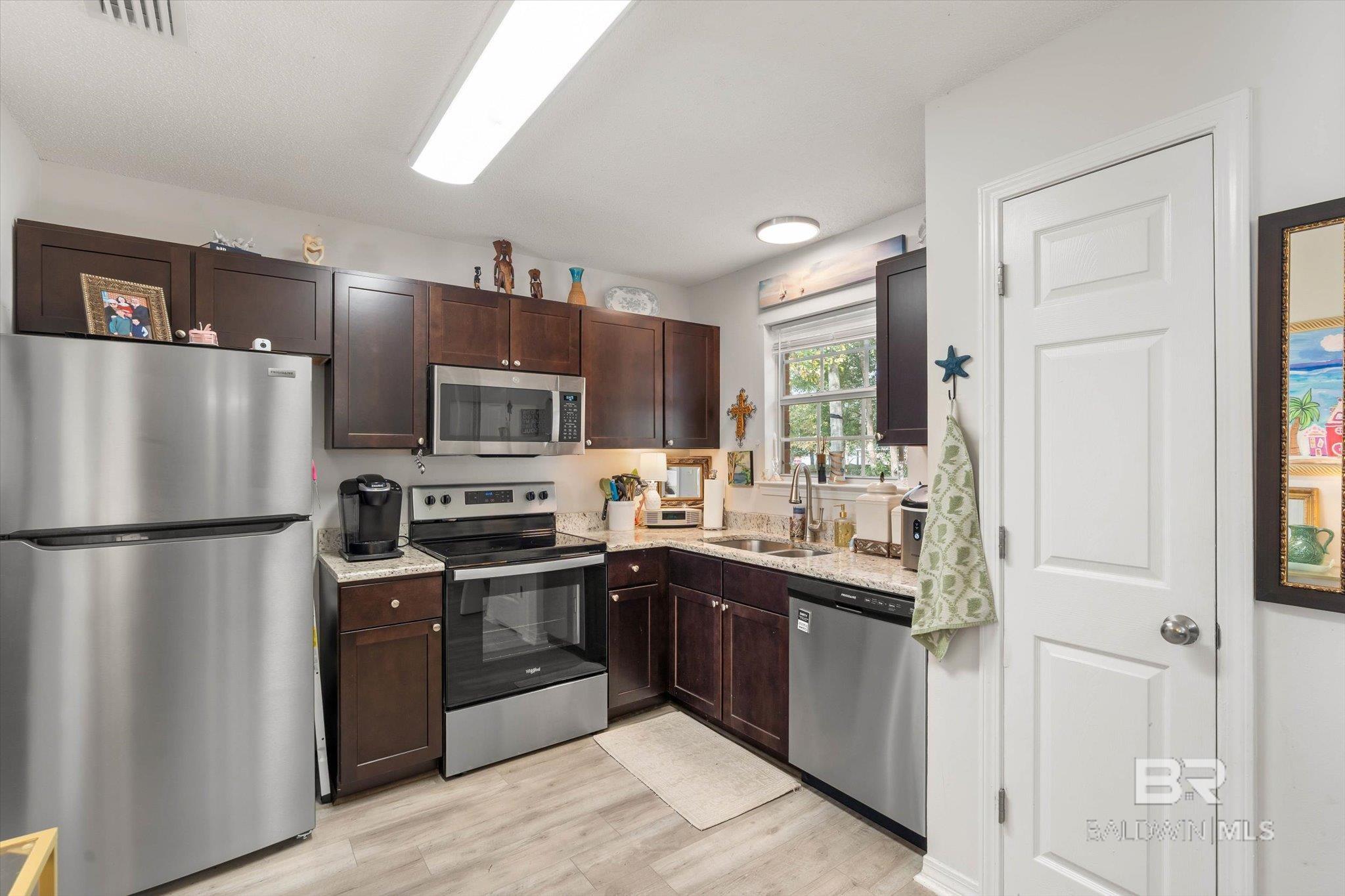 214 W Sycamore Avenue, Foley, AL, 36535