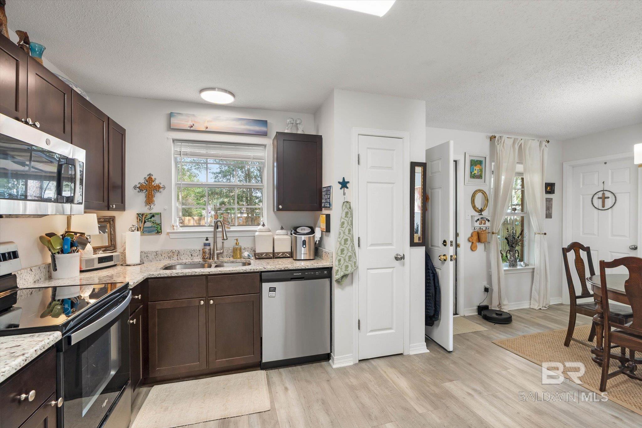 214 W Sycamore Avenue, Foley, AL, 36535