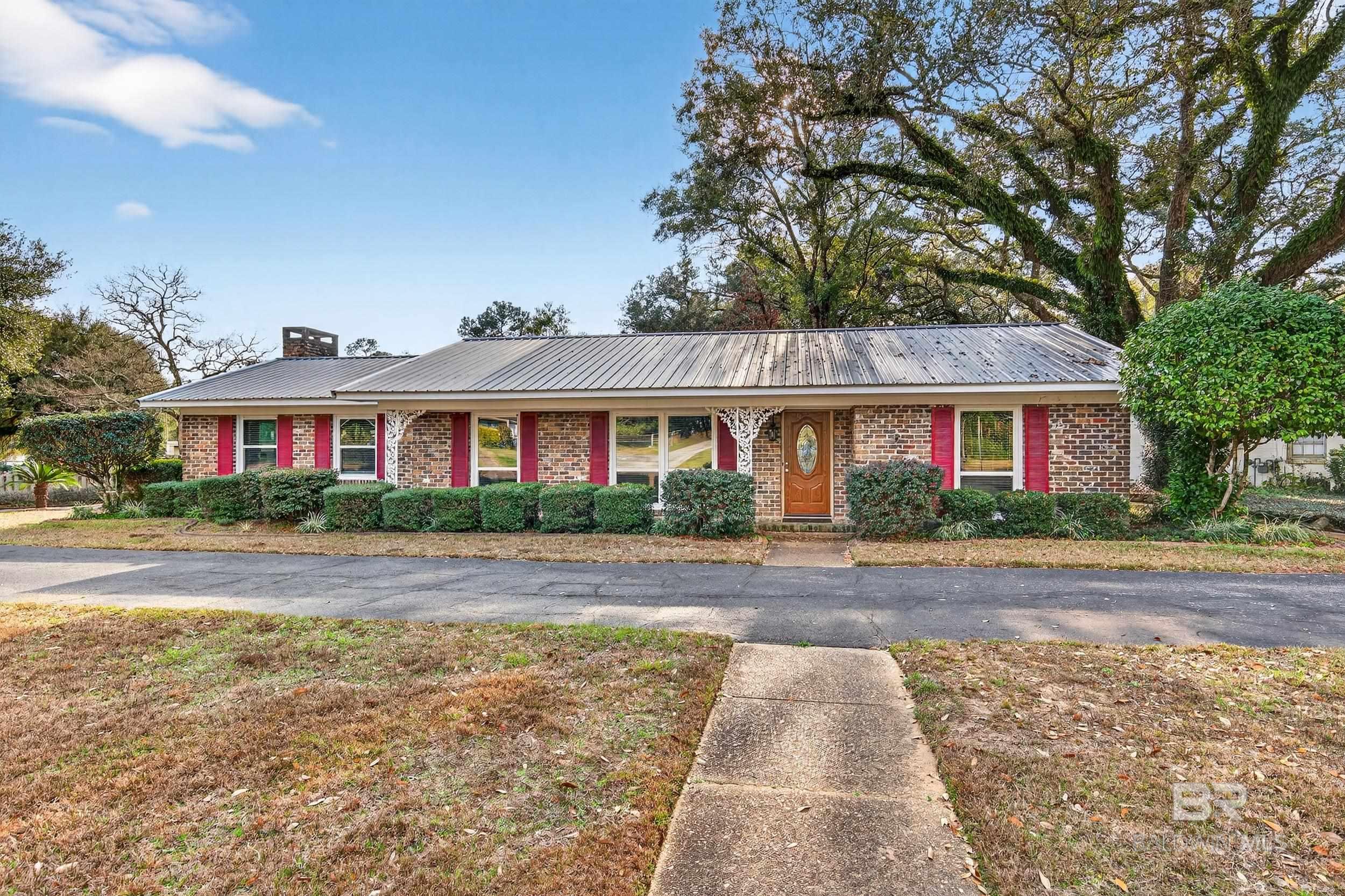 605 S White Avenue, Bay Minette, AL, 36507