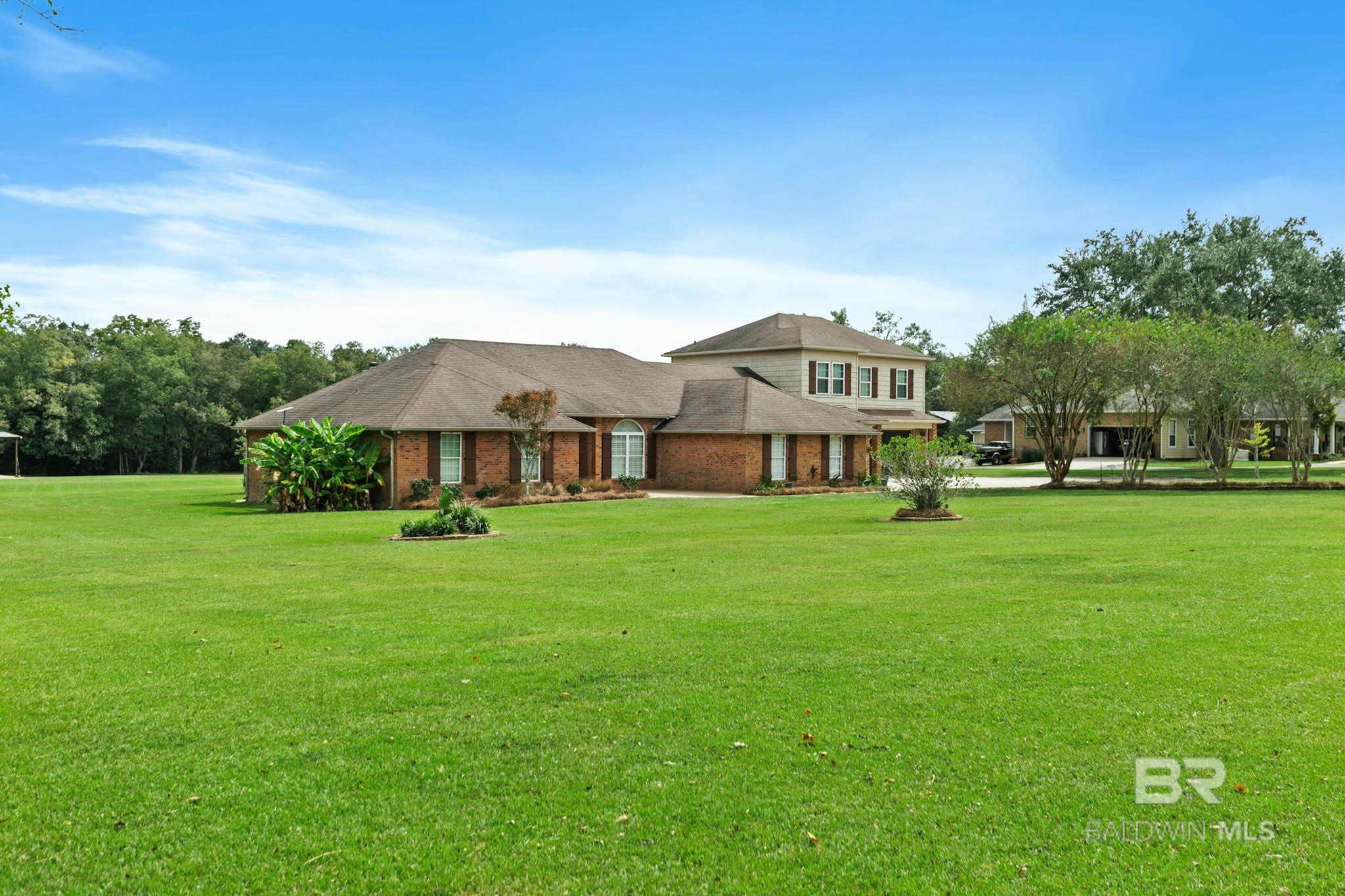 Large Homes for Sale in Daphne