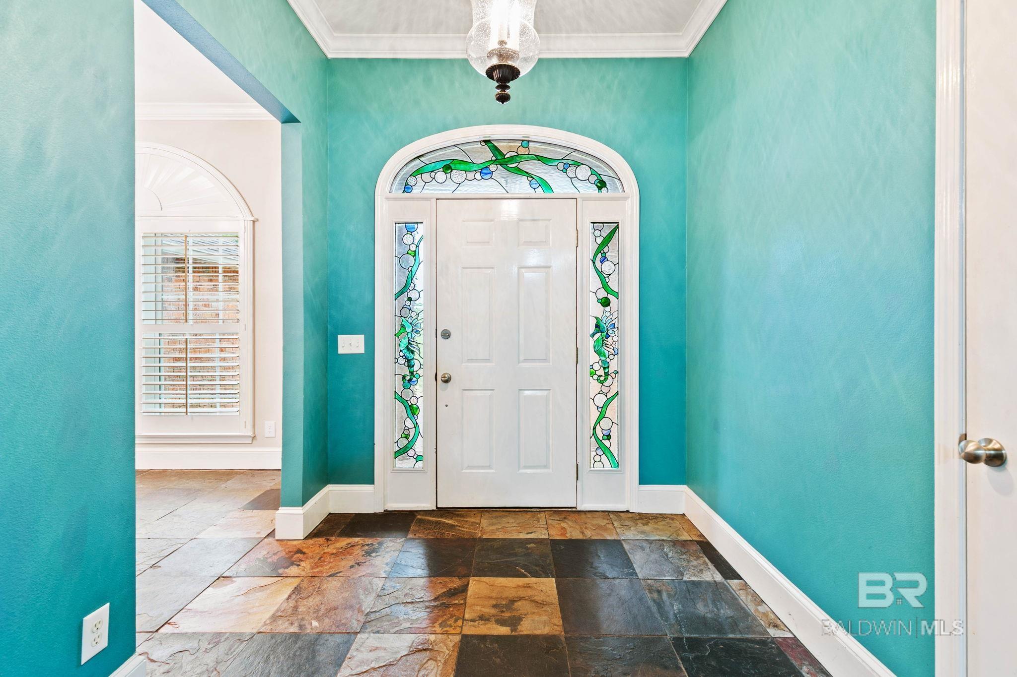 https://zimg.paragon.ice.com/ParagonImages/Property/PG/BCAR/390145/8/0/0/32946178e3d71331b1712210ad884c1c/7/d1d77783e5bd932c1774d37470ad66b9/390145-6a8aaf69-85eb-451d-ad89-6003ae5d5a0e.JPG