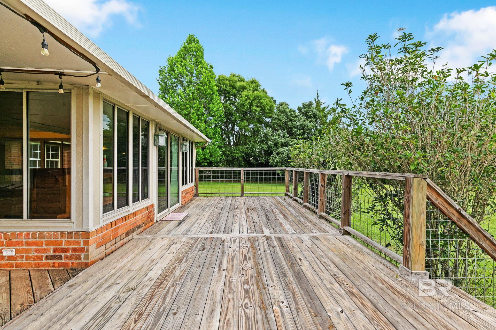 https://zimg.paragon.ice.com/ParagonImages/Property/PG/BCAR/390145/81/0/0/4f420e335d7fba01f49390518e56abff/7/d1d77783e5bd932c1774d37470ad66b9/390145-338ef1ad-f120-4d04-b6f1-133a6f260b96.JPG