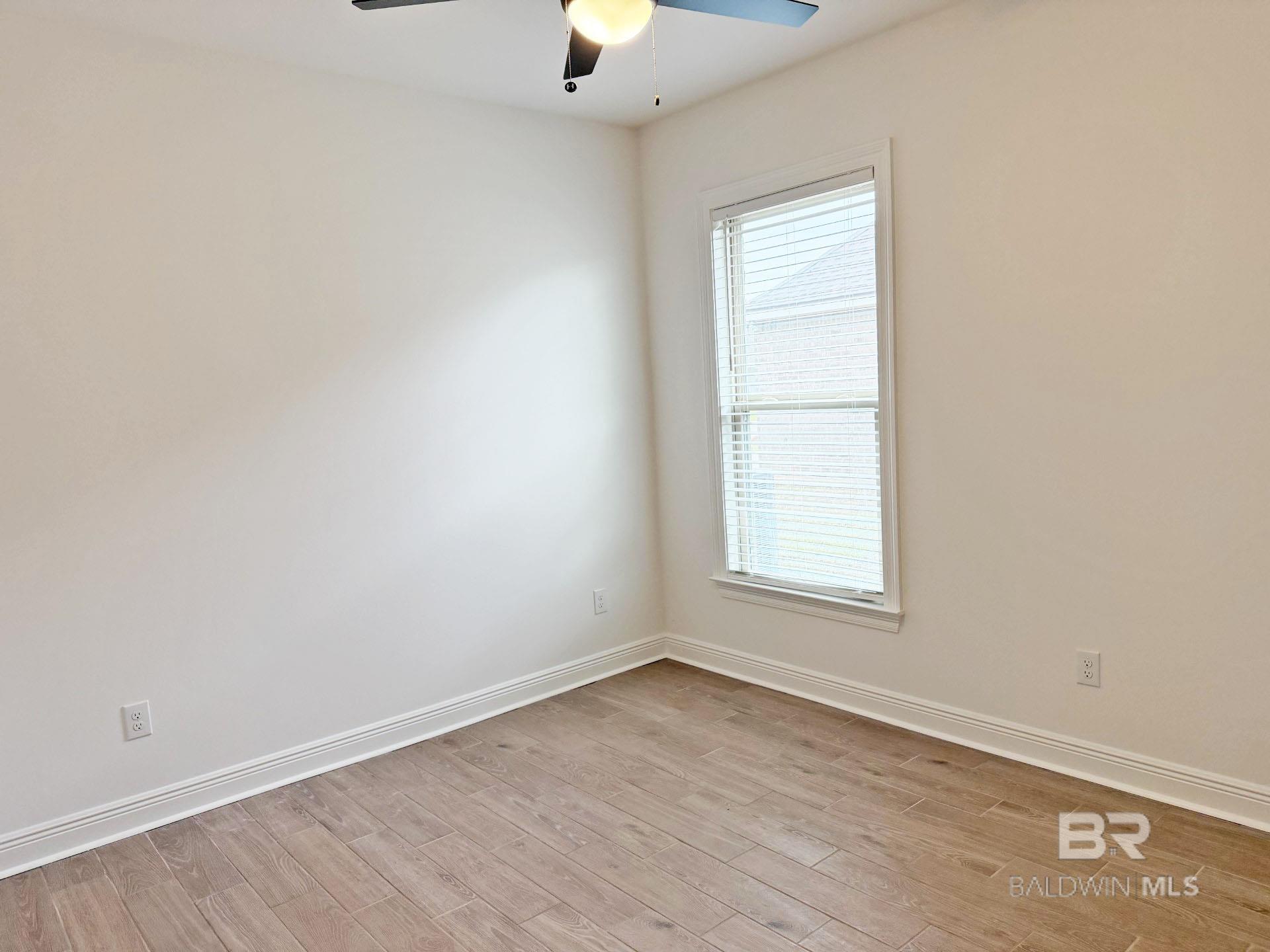 390153 | Photo 20