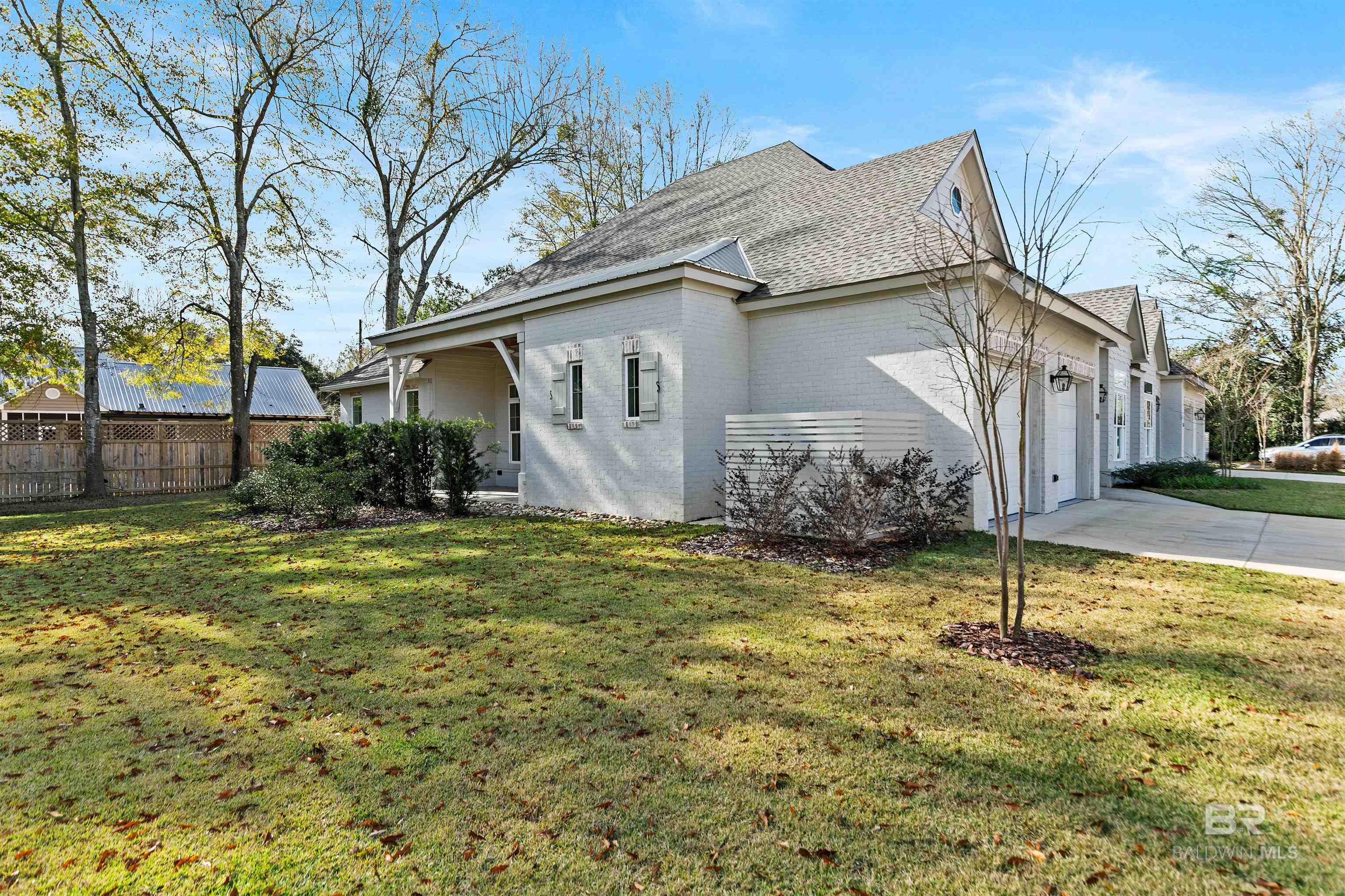 100 Sadie Lane UNIT 100, Fairhope, AL, 36532