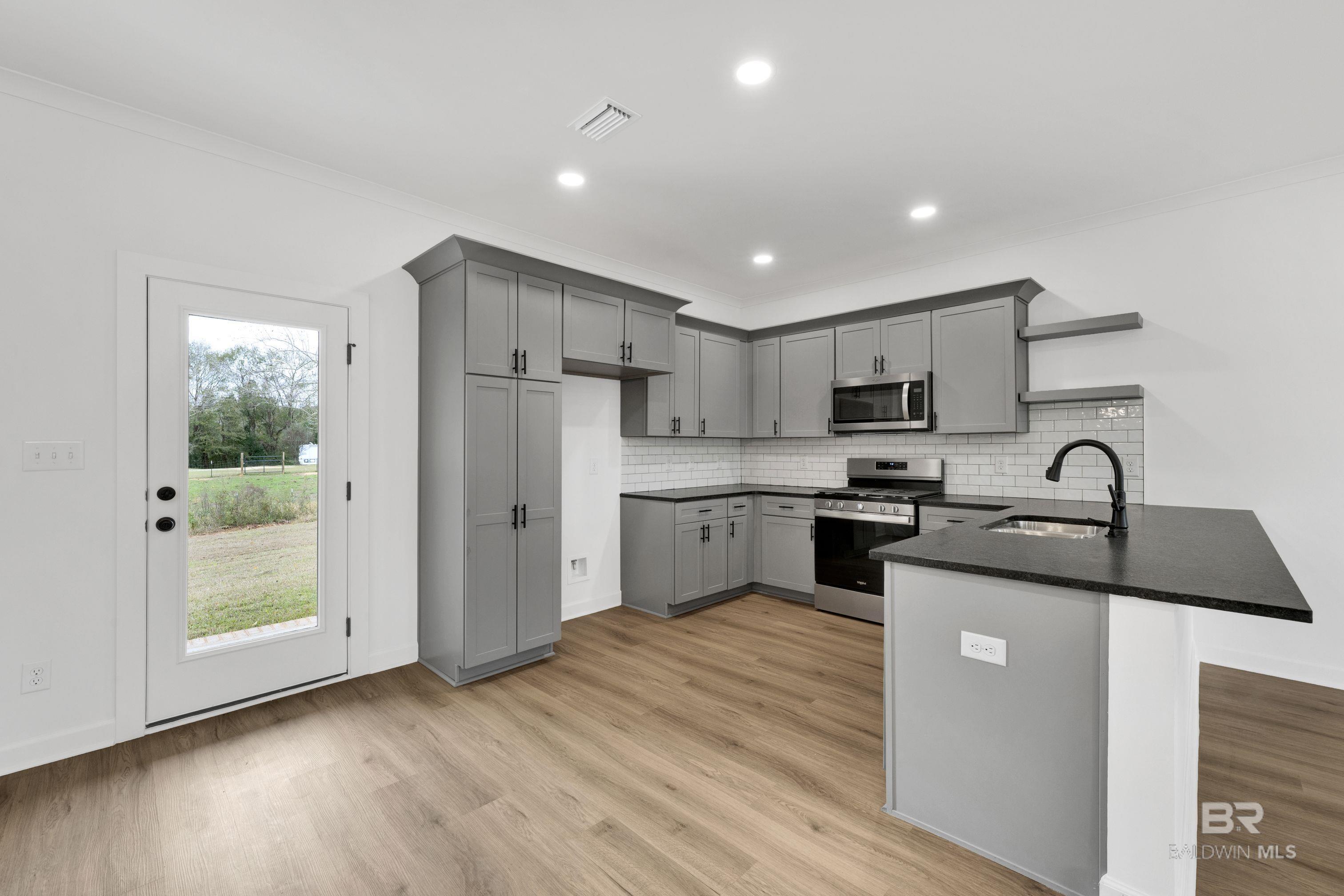 6776 BARNESWOOD Drive, Theodore, AL, 36582