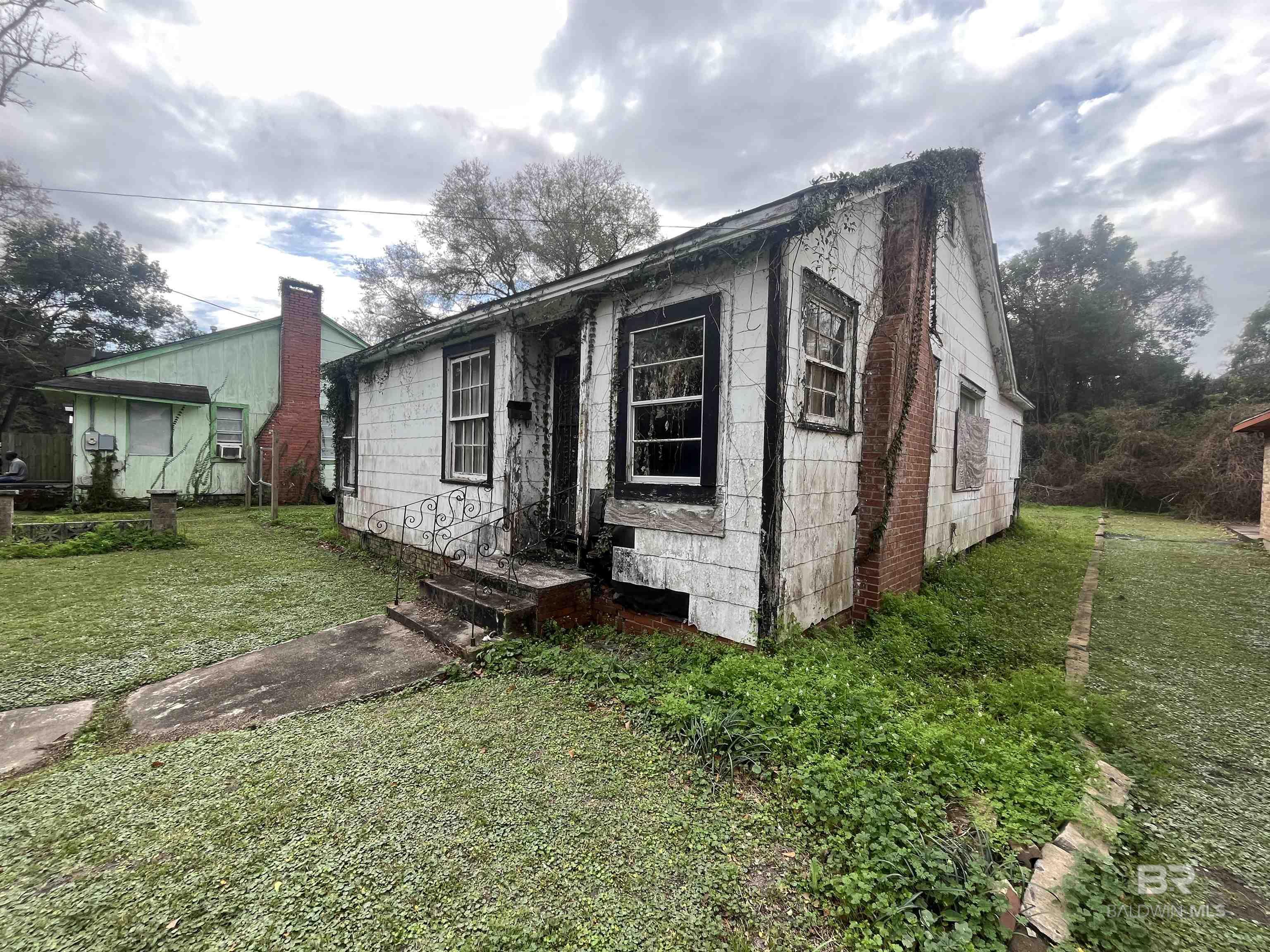 1955 Dr Martin Luther King Jr Avenue, Mobile, AL, 36617