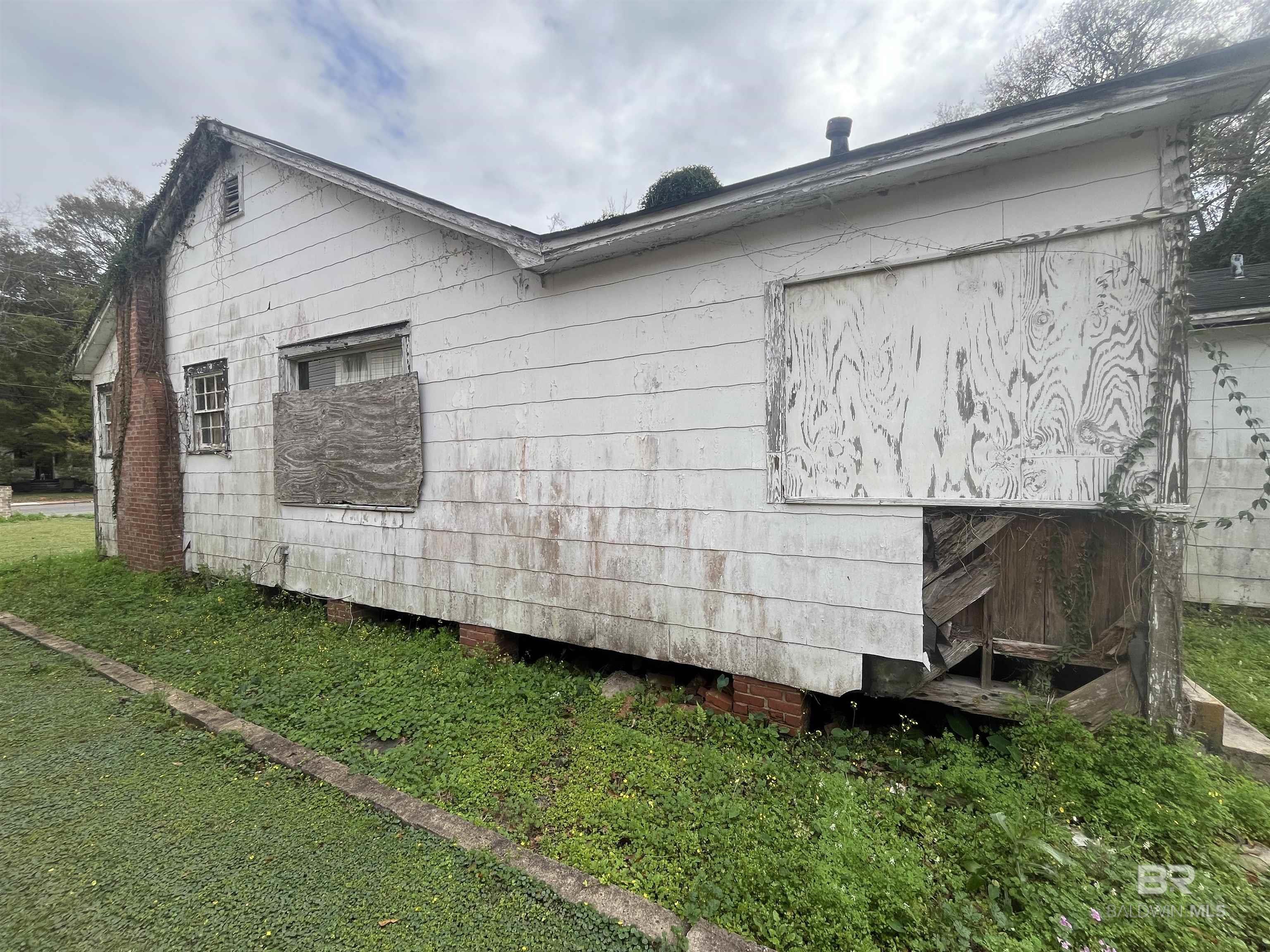 1955 Dr Martin Luther King Jr Avenue, Mobile, AL, 36617