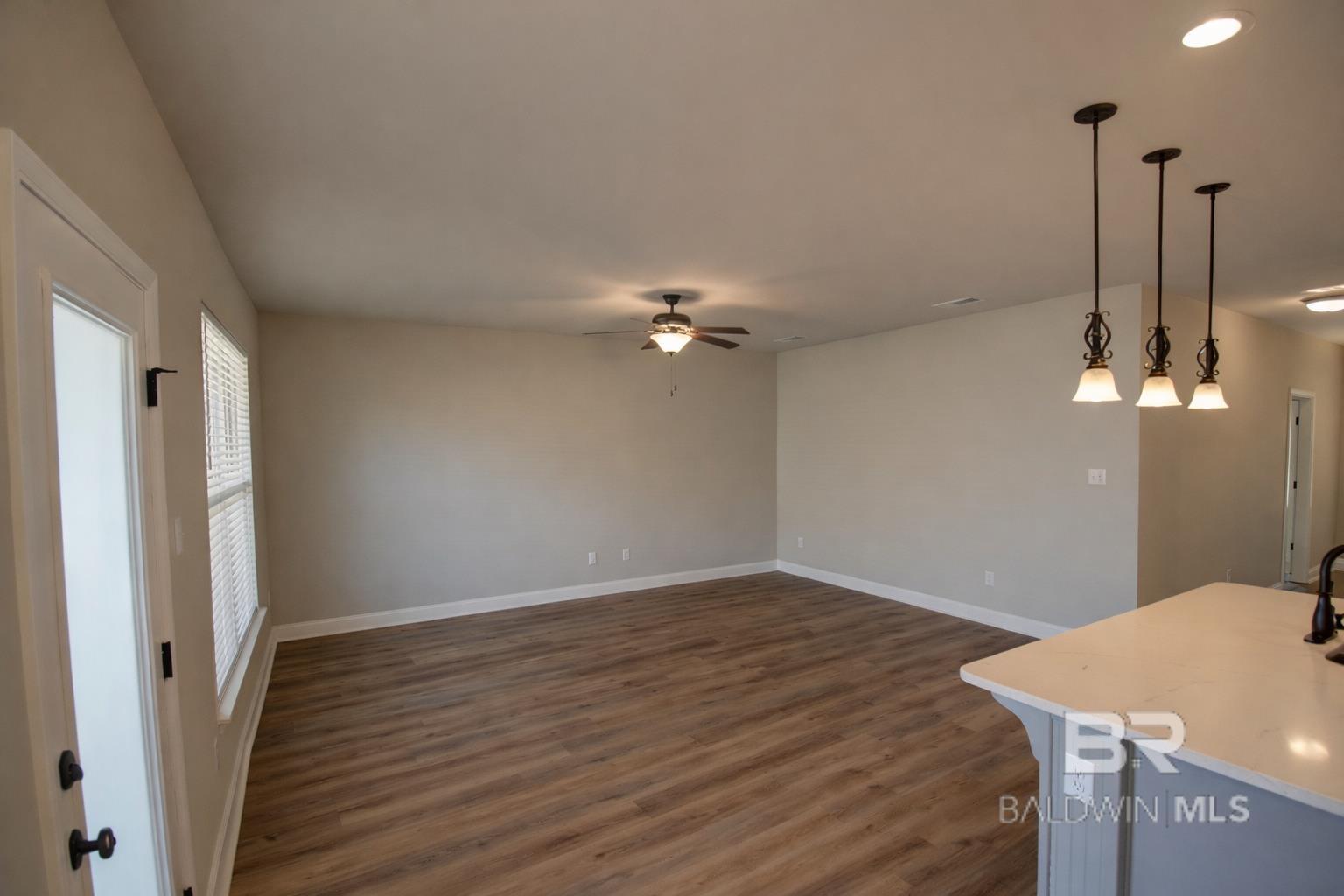 390400 | Photo 15