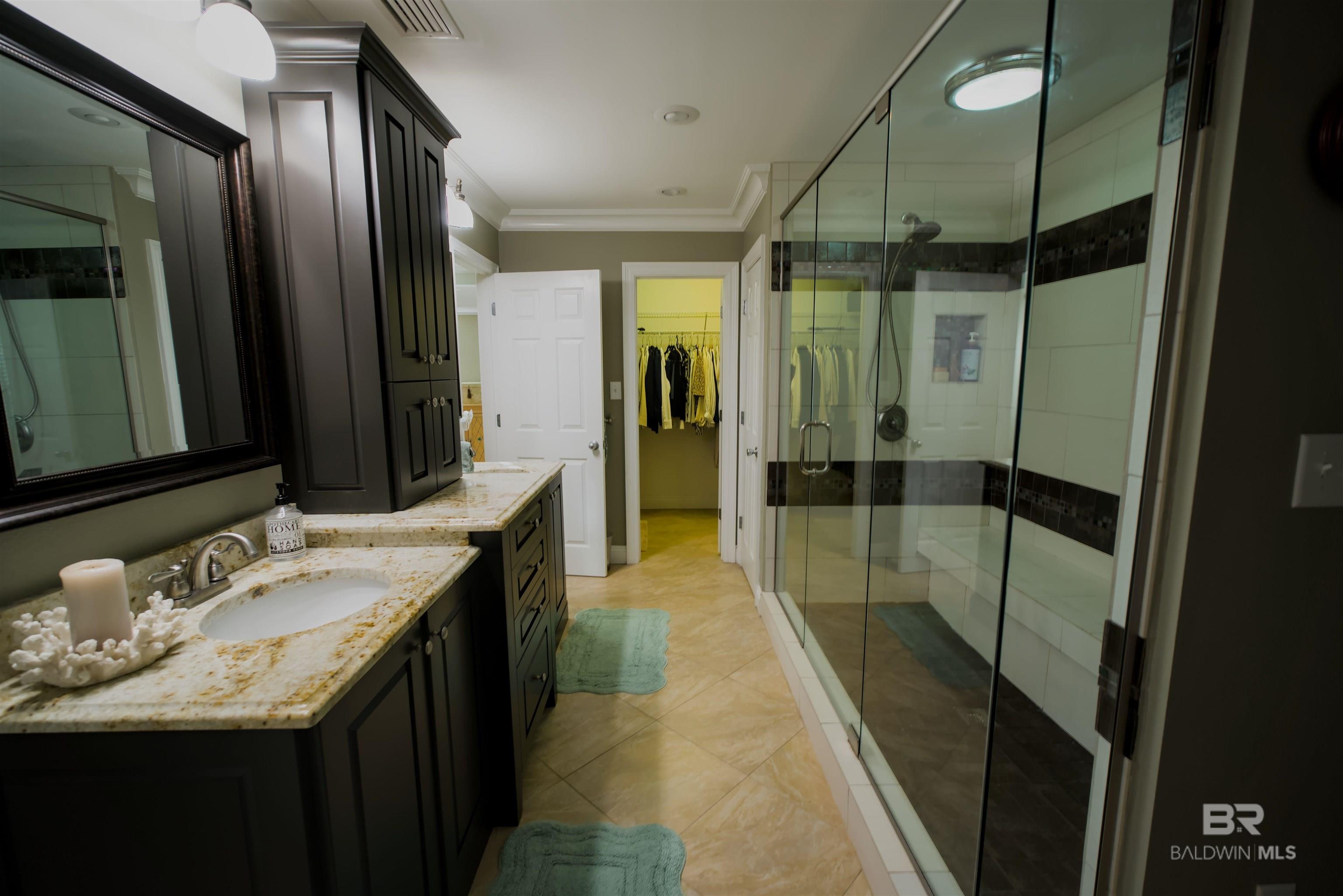 https://zimg.paragon.ice.com/ParagonImages/Property/PG/BCAR/390474/20/0/0/f1487507b2362c3fc67bcc9b003a3a7b/7/5c7d3aeee061d309fa370465ba78b9d6/390474-d04cd0d5-2da4-4258-a990-d8d45b7ccd52.JPG