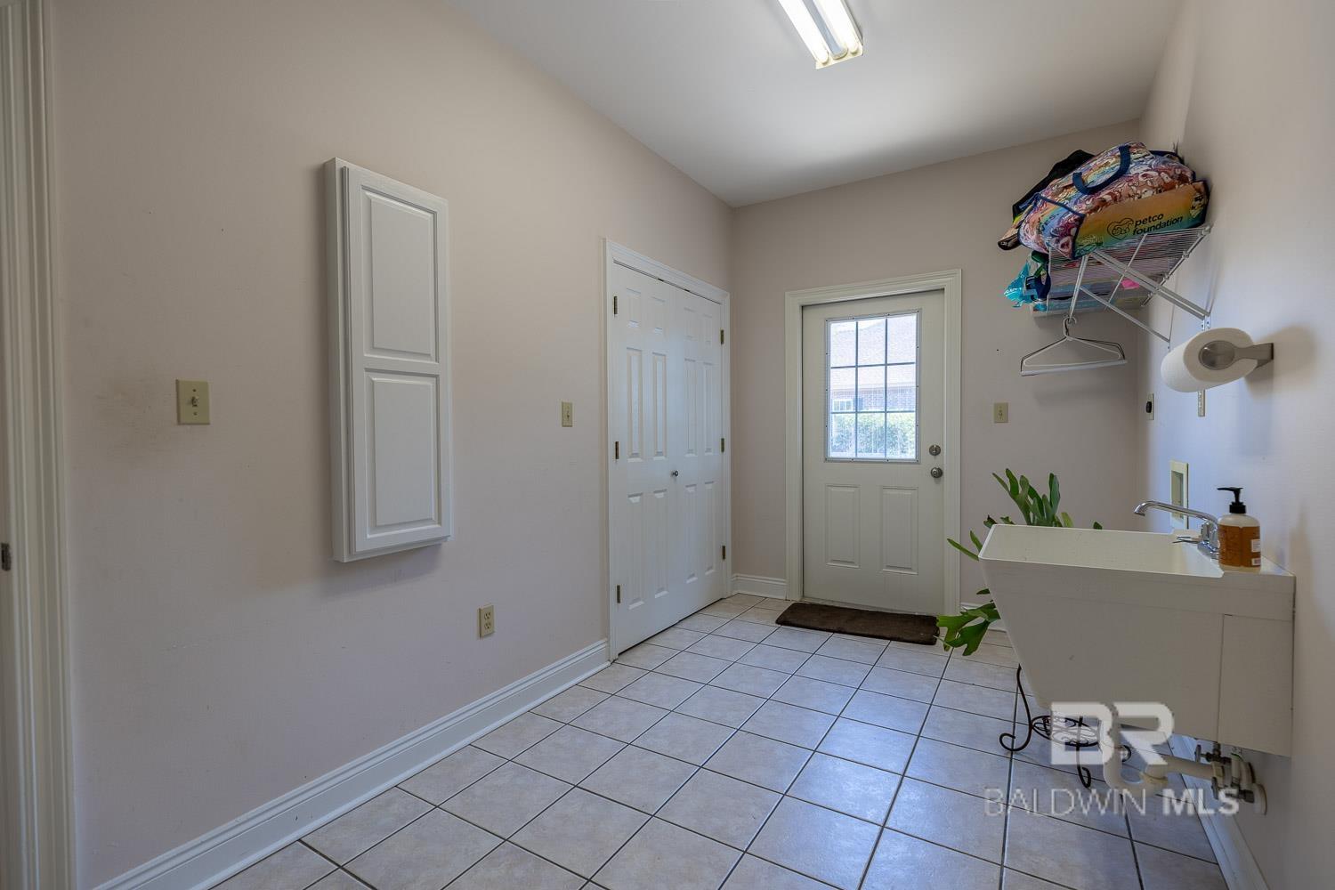 390500 | Photo 25