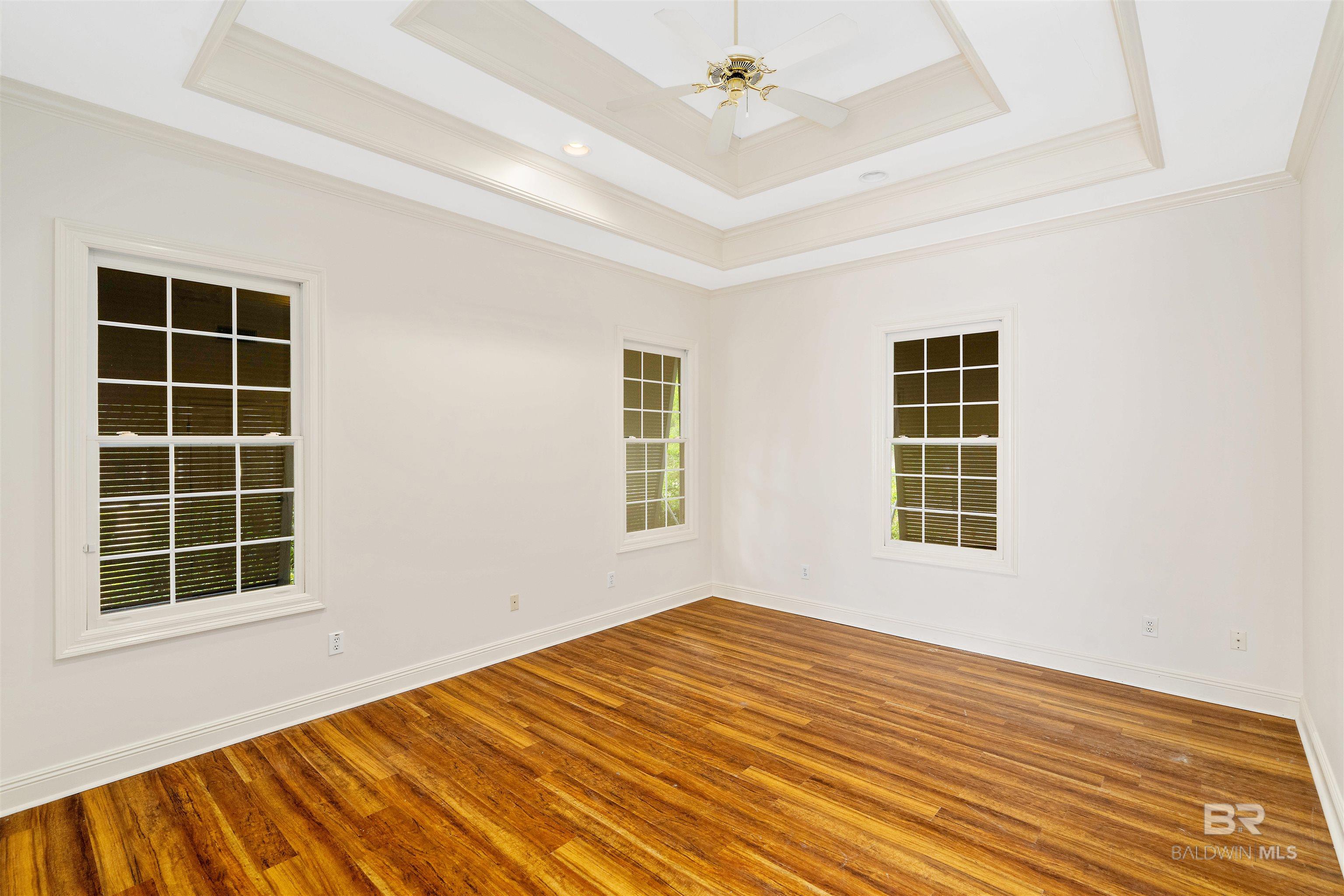 390539 | Photo 15