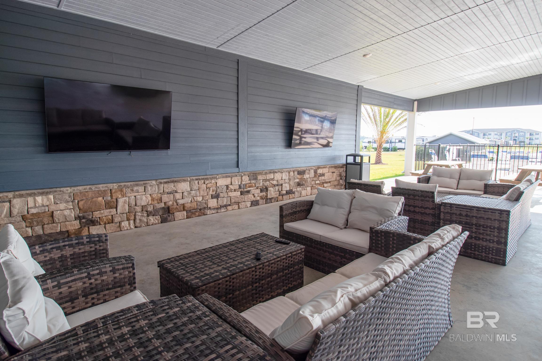 733 Vacation Circle, Foley, AL, 36535