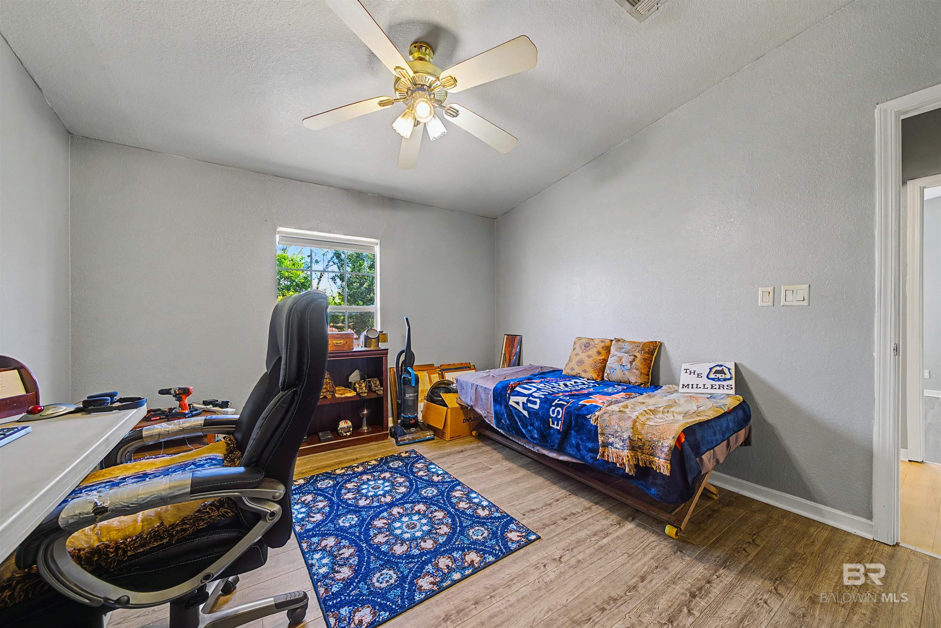 https://zimg.paragon.ice.com/ParagonImages/Property/PG/BCAR/390693/34/0/0/c85371d582413bea5e7d3c82c130bb07/7/7a89c703324dca2d641e6253c6ea14f2/390693-b90ae444-2087-433b-a31a-57ad3dd66d0b.JPG