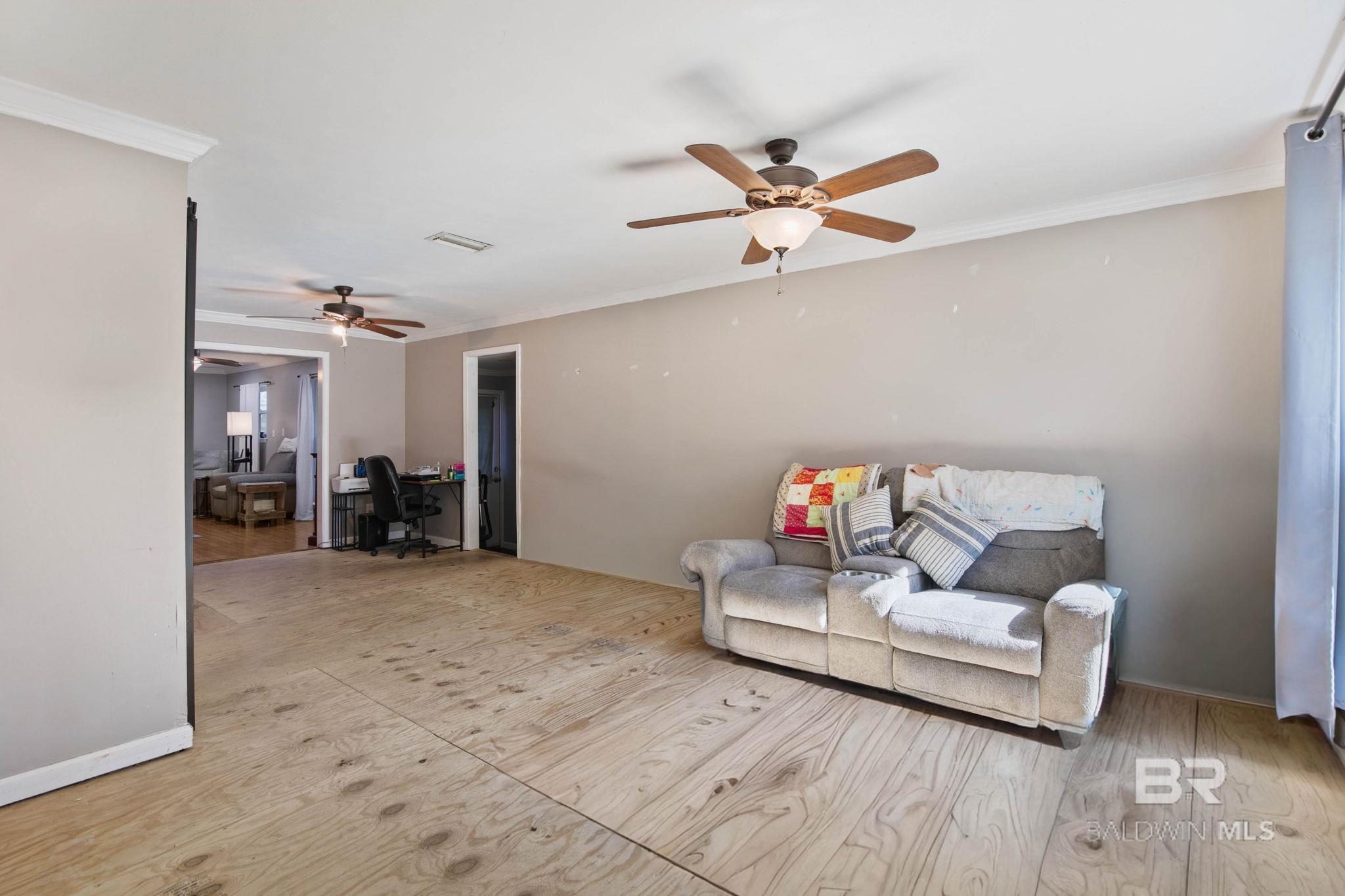 https://zimg.paragon.ice.com/ParagonImages/Property/PG/BCAR/390710/18/0/0/84ffb7a1a5b4c272e9b0bf9999a73a4b/7/0f94a2d3d5a1eab7aaf46bd33aba4fcf/390710-351aea3b-4aa3-481c-ae91-2f1091e03965.JPG