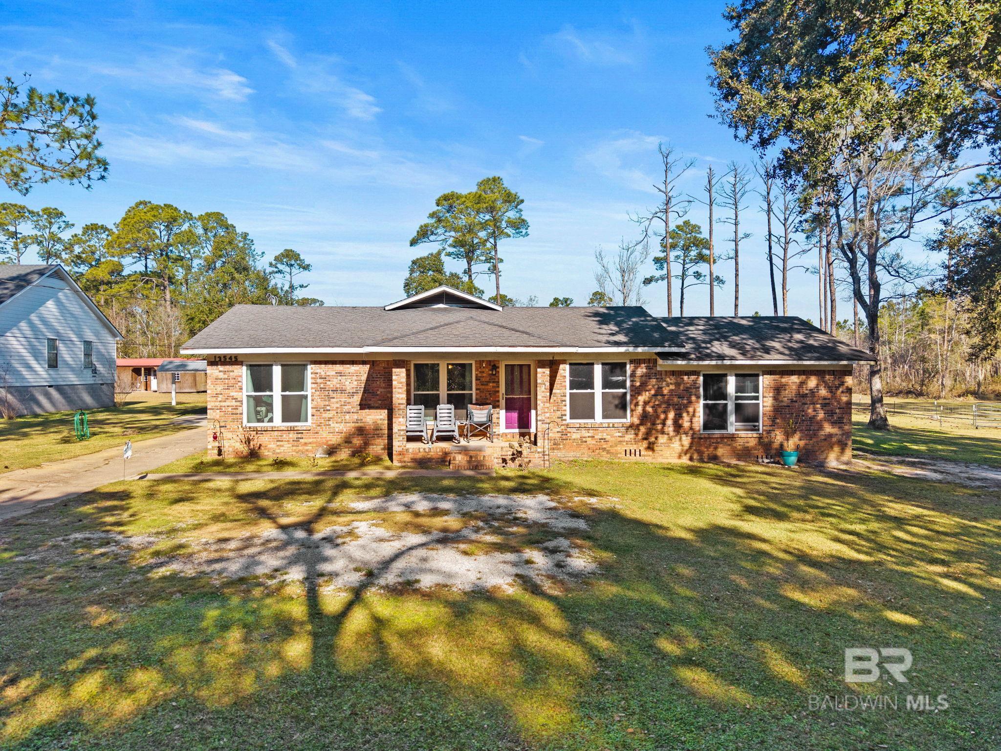 https://zimg.paragon.ice.com/ParagonImages/Property/PG/BCAR/390710/3/0/0/b77e681cb5a8a283668c0e376e4b4e18/7/0f94a2d3d5a1eab7aaf46bd33aba4fcf/390710-707c120f-f305-4e07-8fe0-7108ede1f4b6.JPG