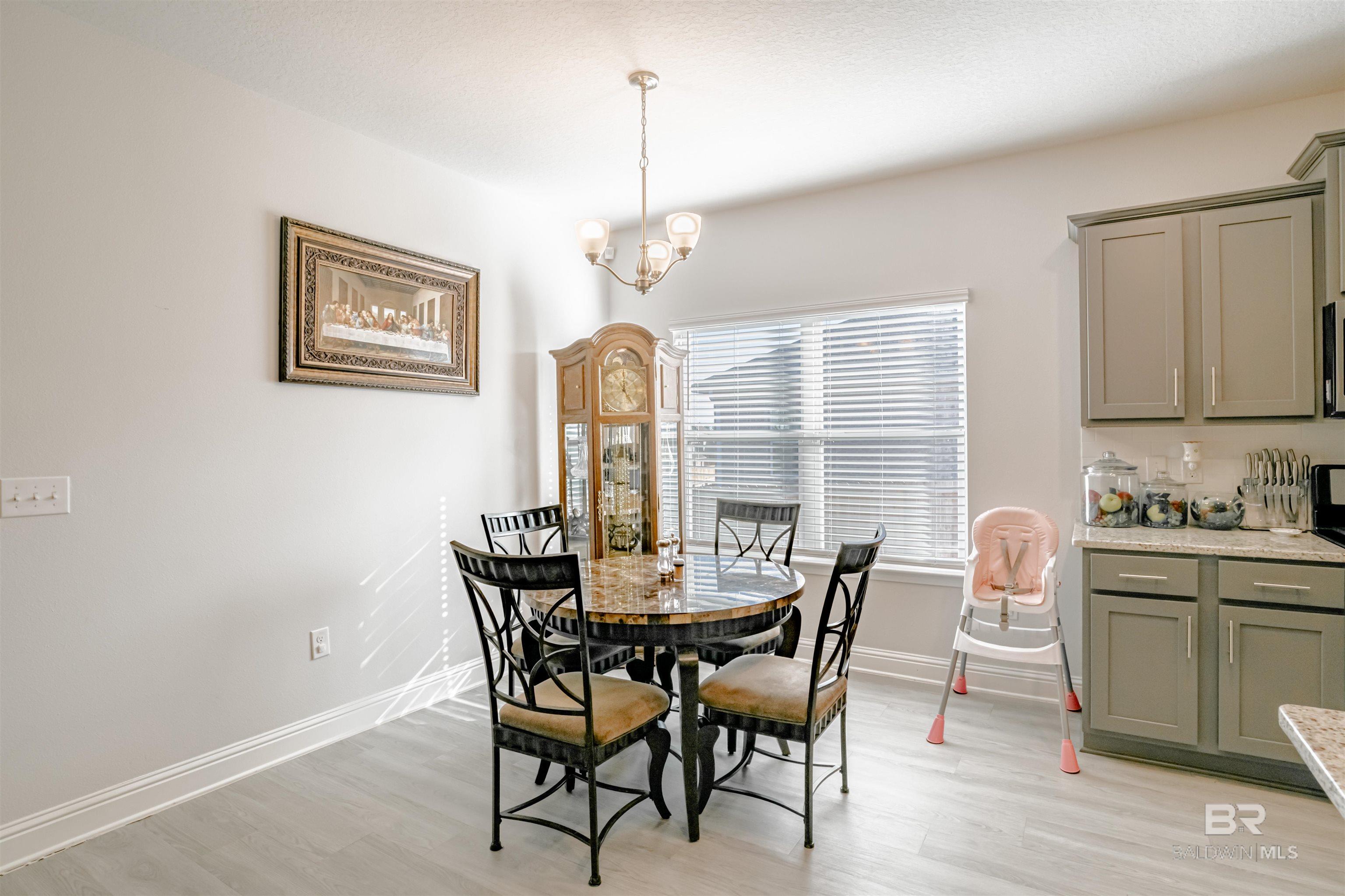 Spanish Fort, AL, 36527