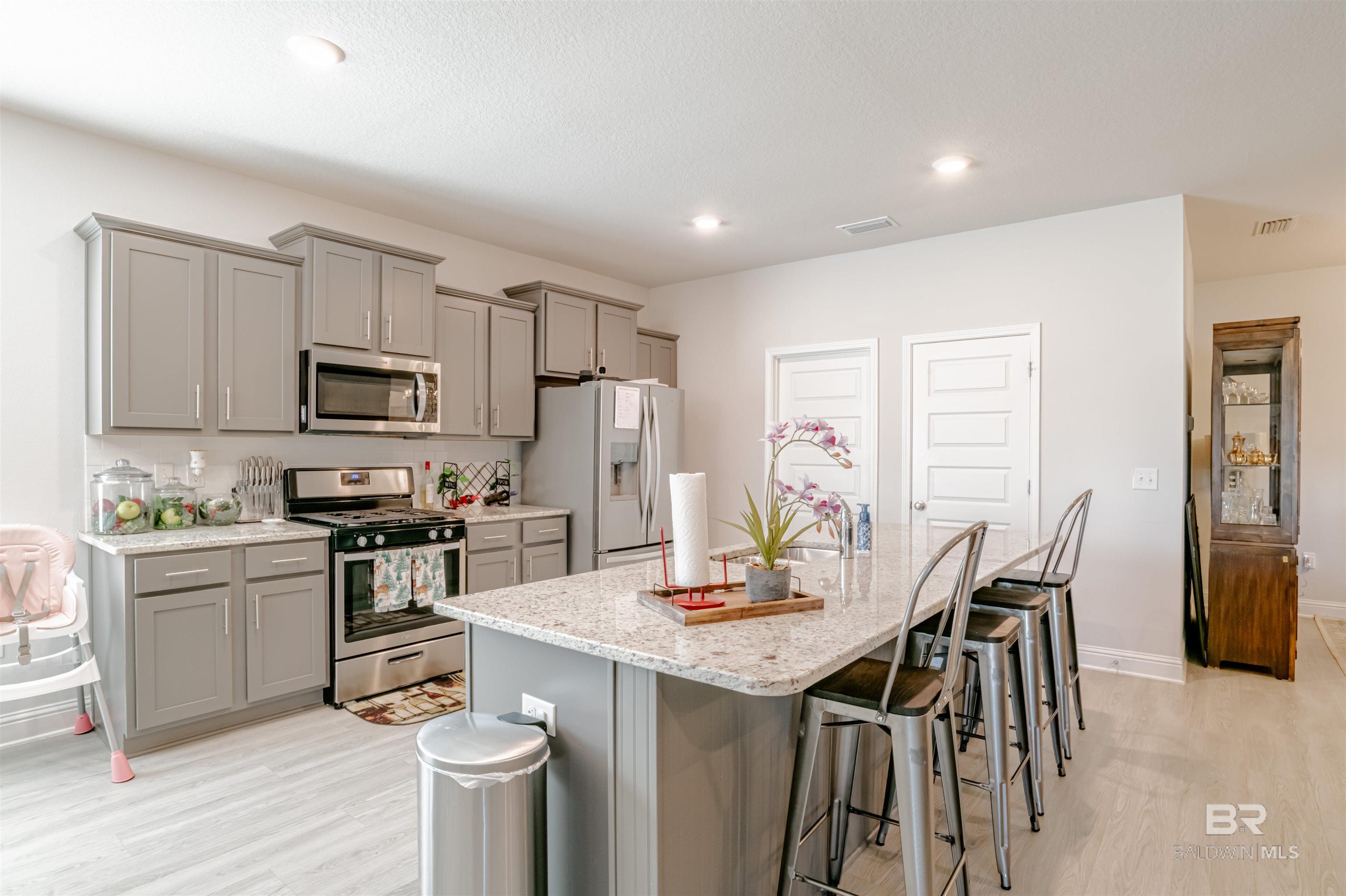 Spanish Fort, AL, 36527