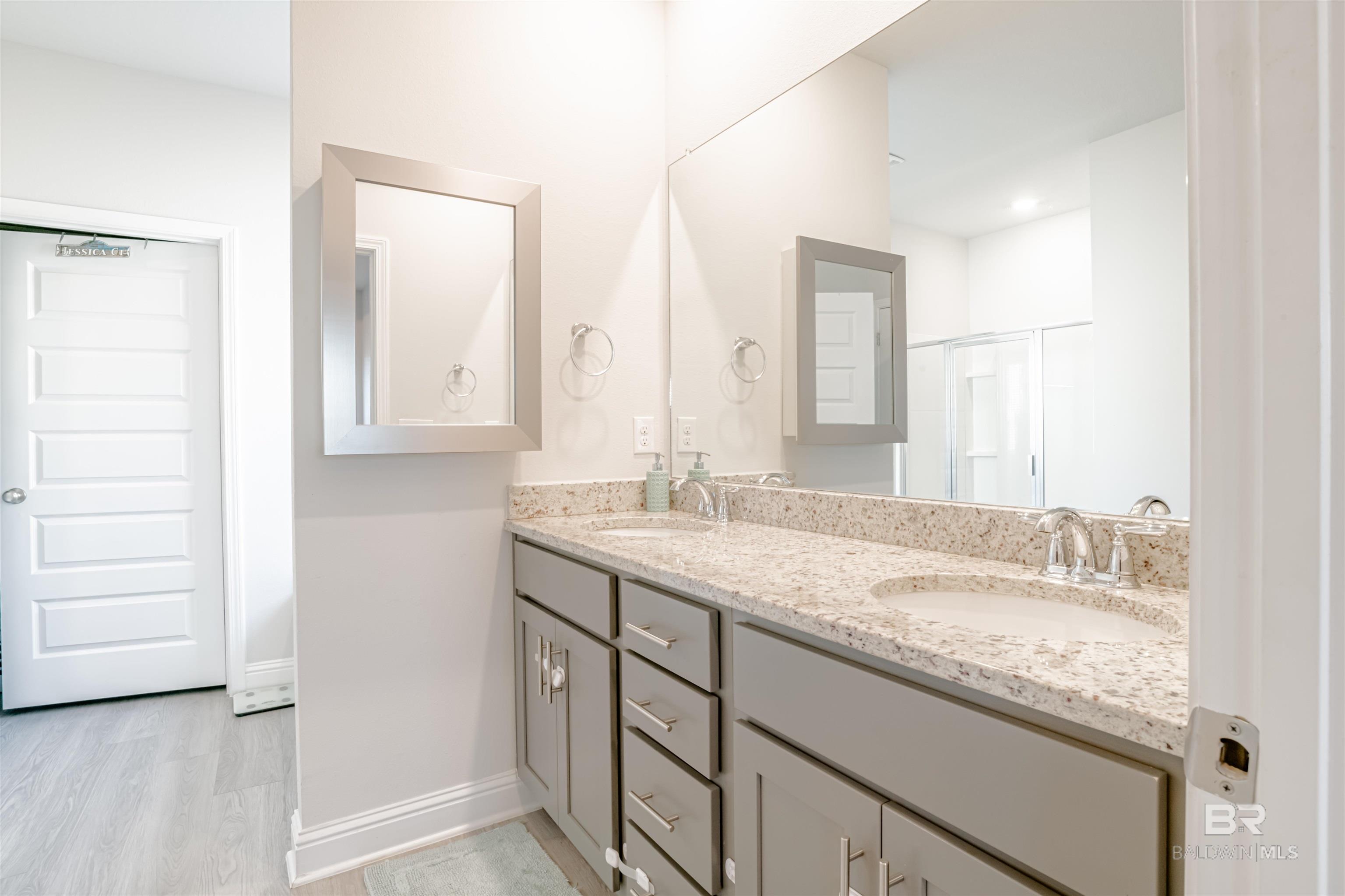 Spanish Fort, AL, 36527